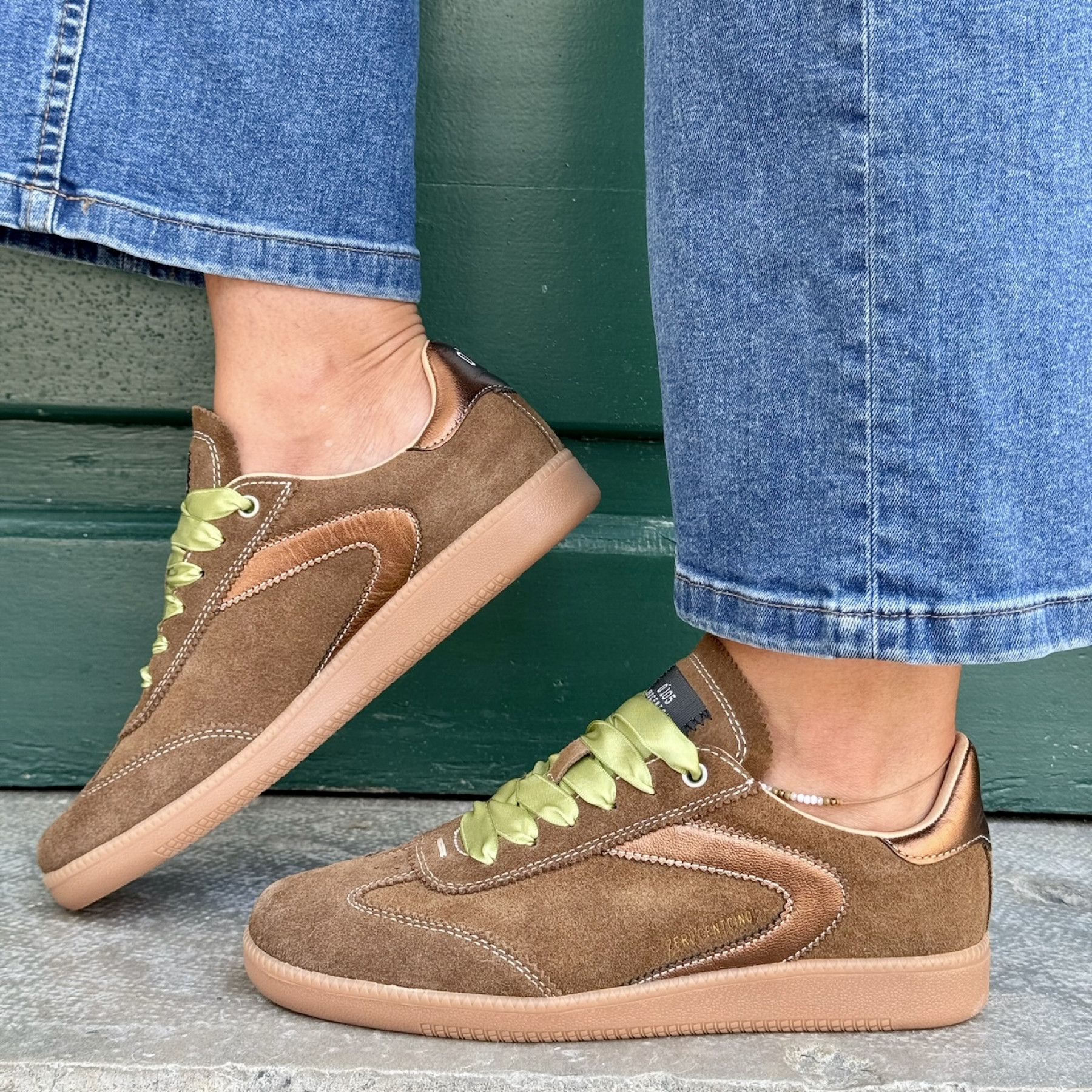 0-105 BASKETS NOVA BROWNI 