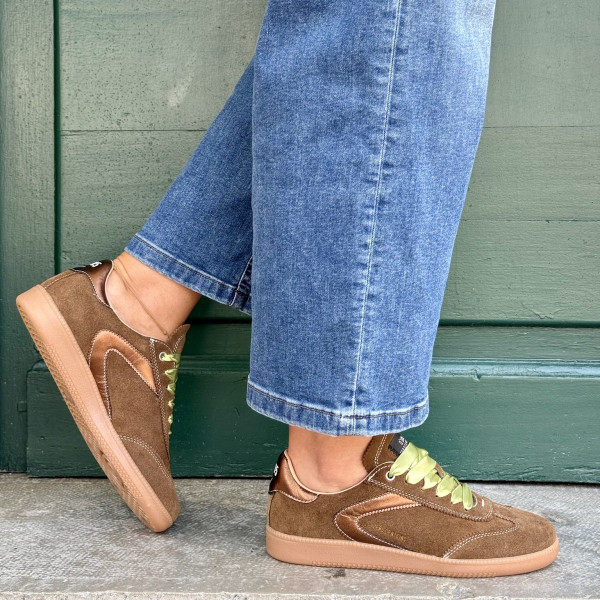 0-105 BASKETS NOVA BROWNI 