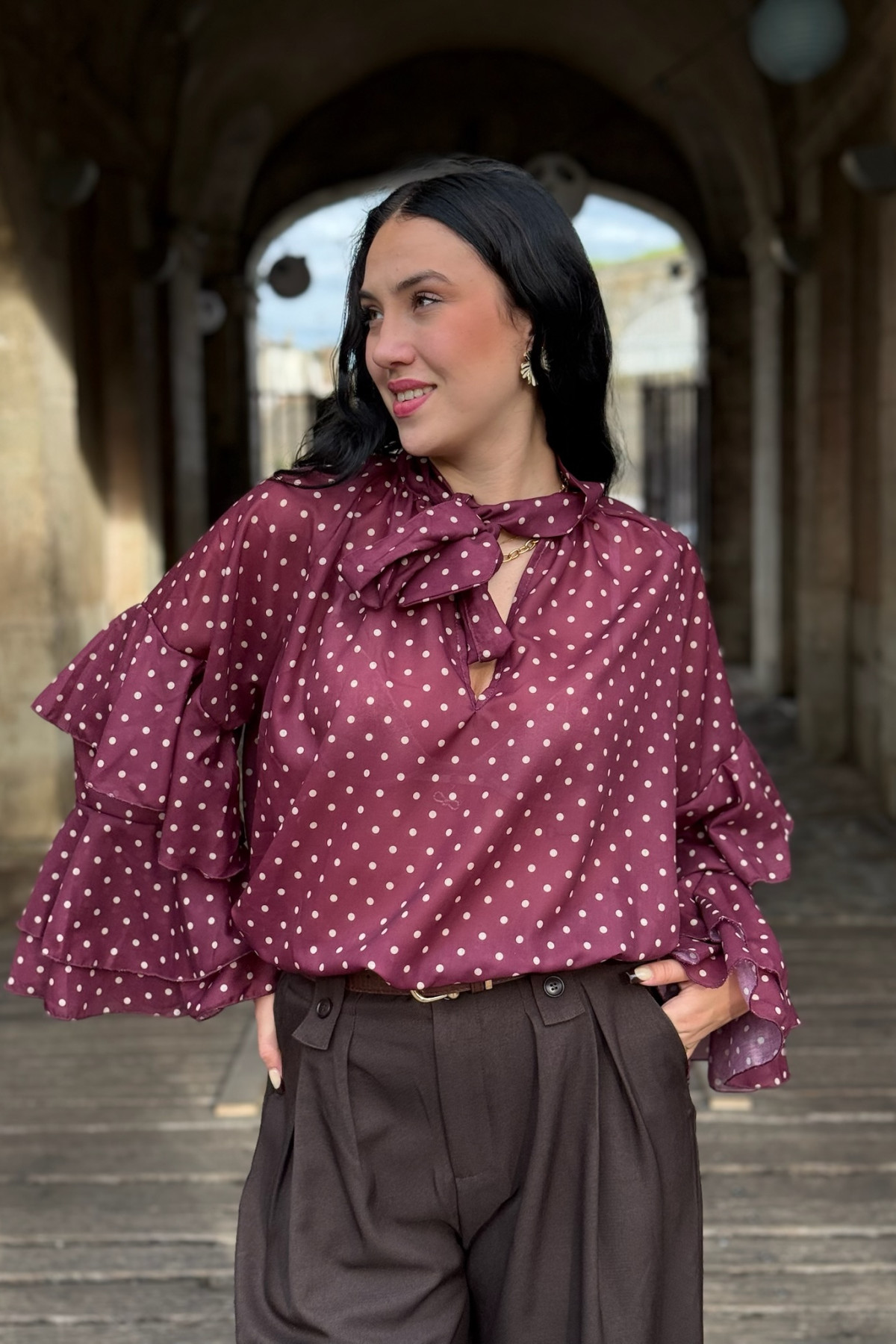 blouse a pois rouge bordeaux manches longues volants 5720