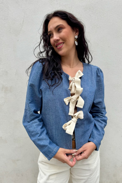 blouse ichi osana 4643 en jeans avec noeuds blanc à l'avant 