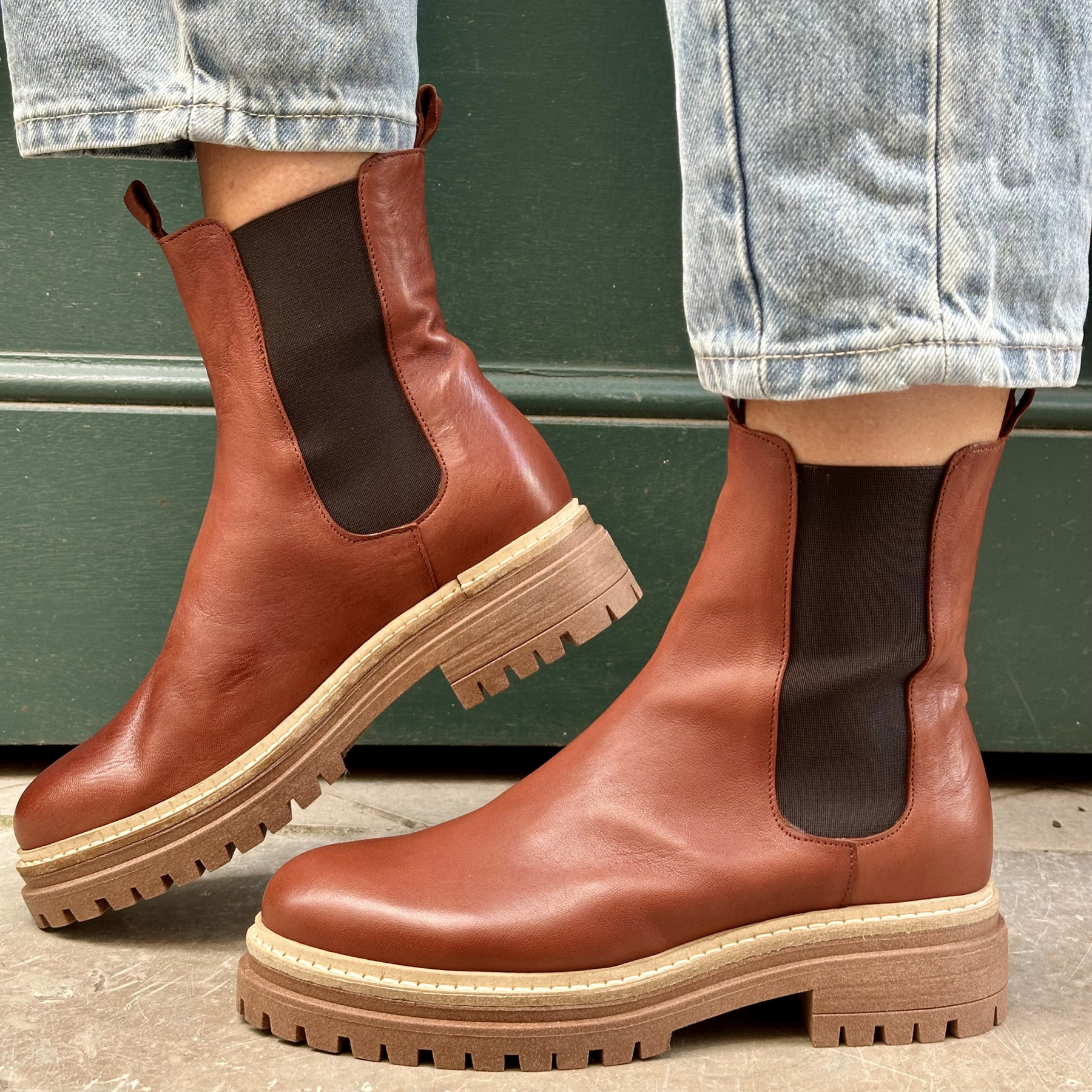 bottine ngy Chelsea caprias camel 