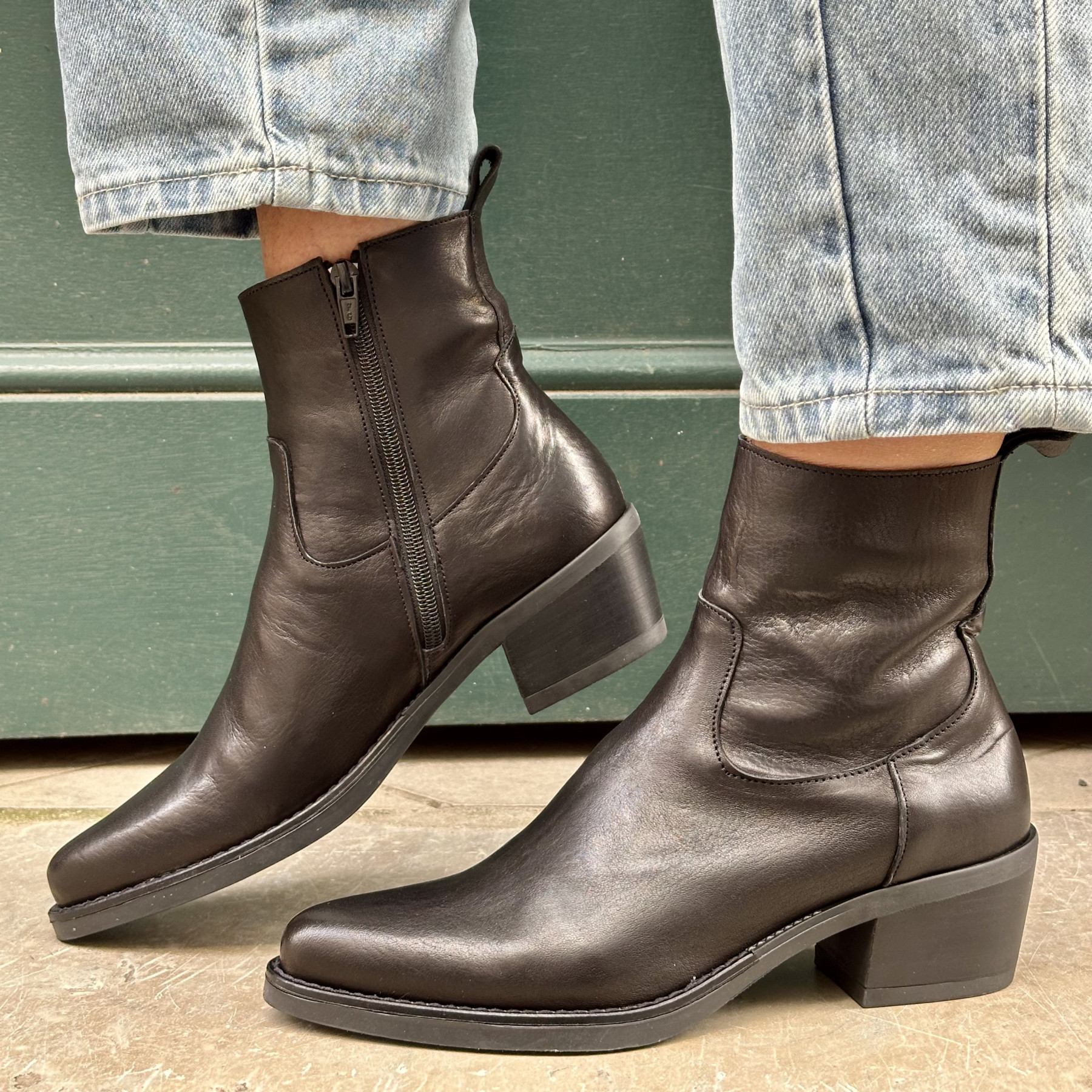 bottine ngy siquiera noir a talons en cuir