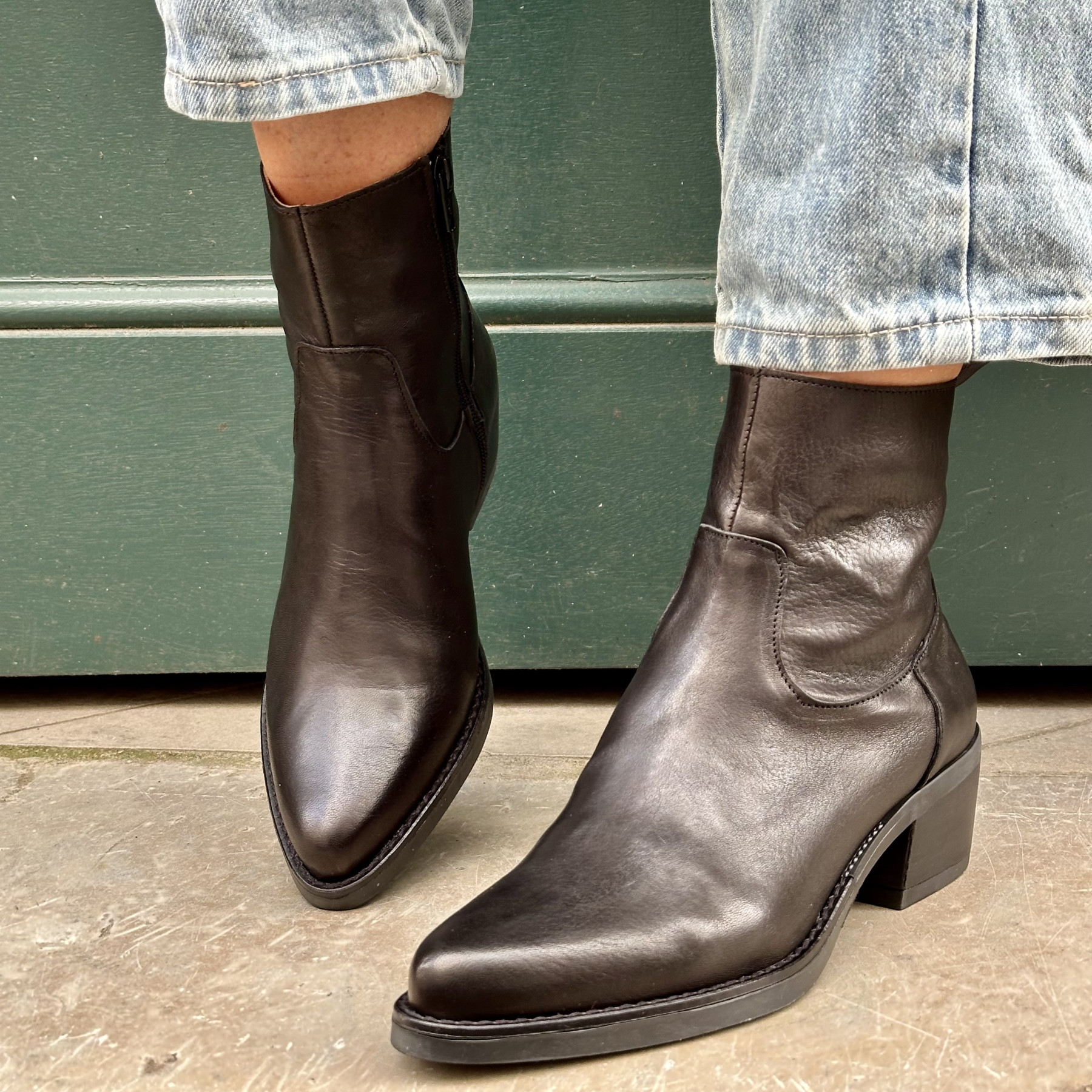 bottine ngy siquiera noir a talons en cuir