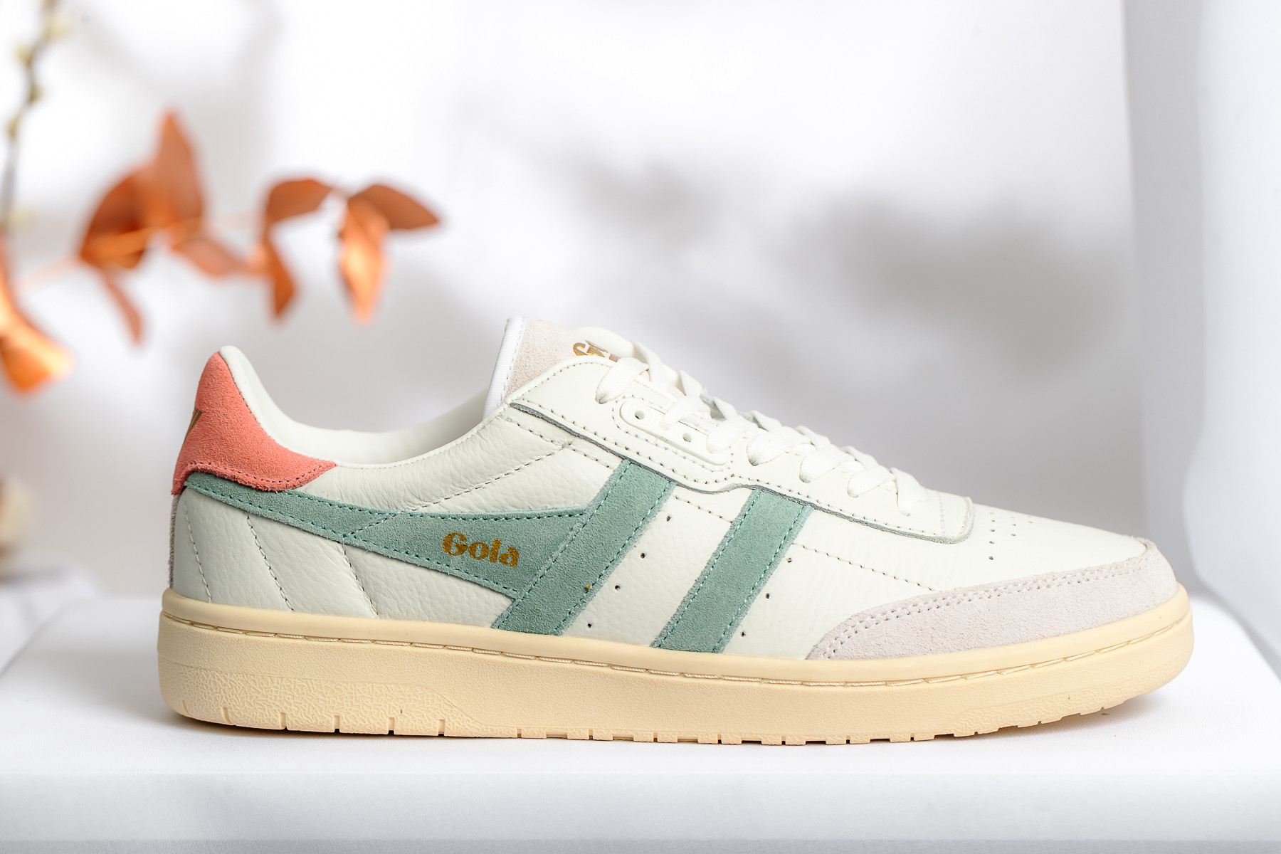 GOLA BASKET FALCON CORAL PINK BLANC VERT CORAIL CBL415 (1)