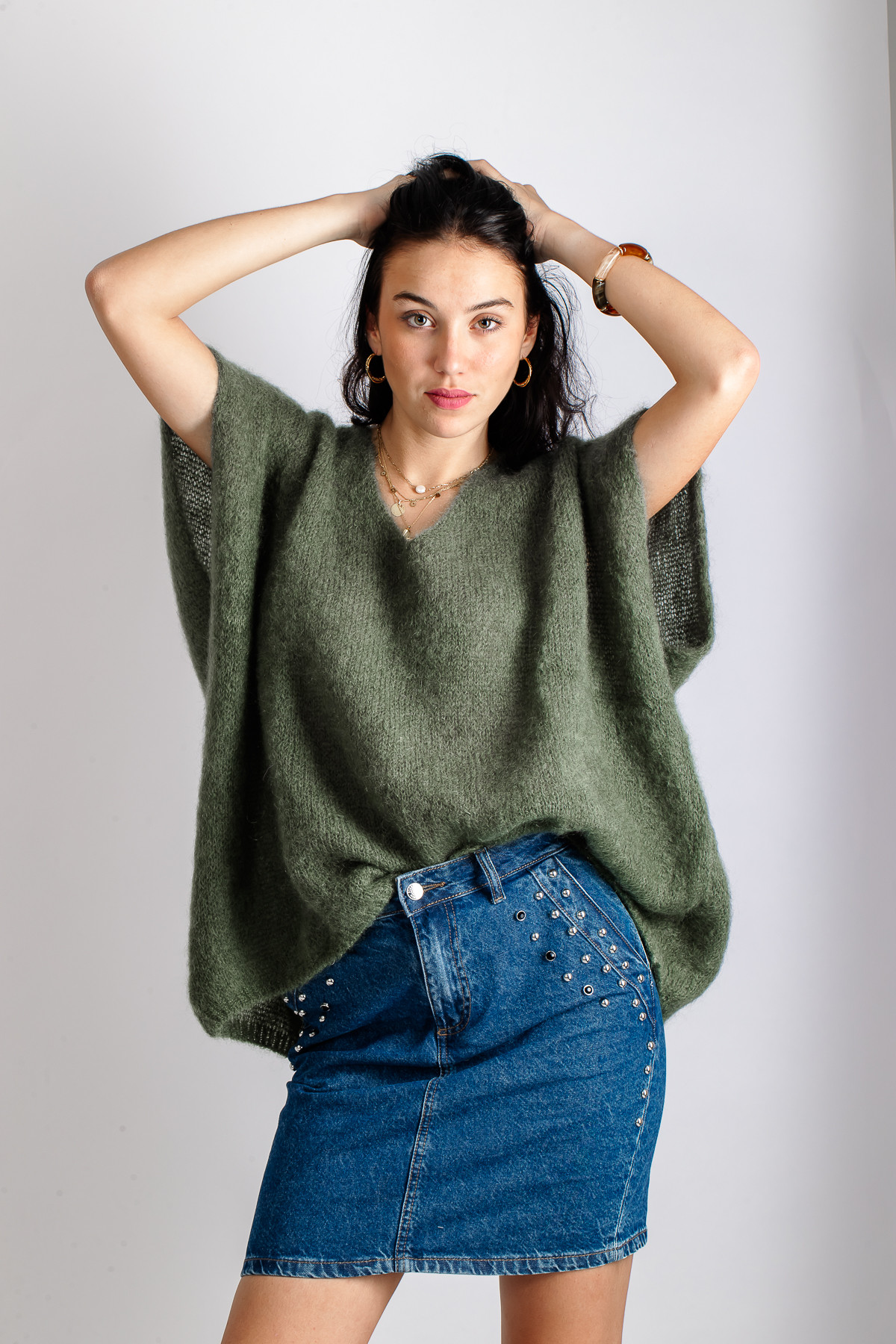 PULL KAKI EN KID MOHAIR 24214 COL V COUPLE LARGE SANS MANCHES (2)