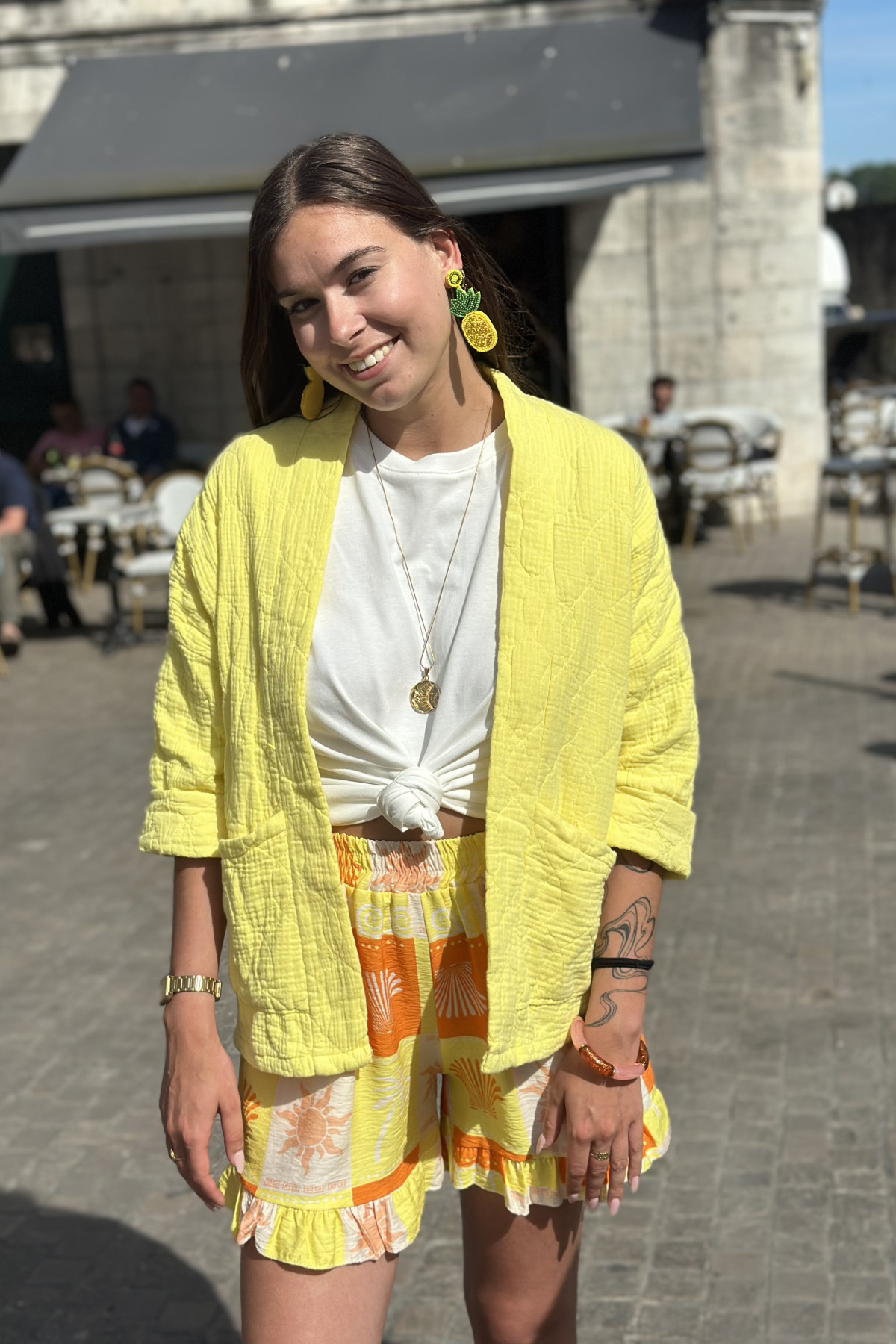 Veste en gaze de coton jaune taille unique coupe oversize (1)