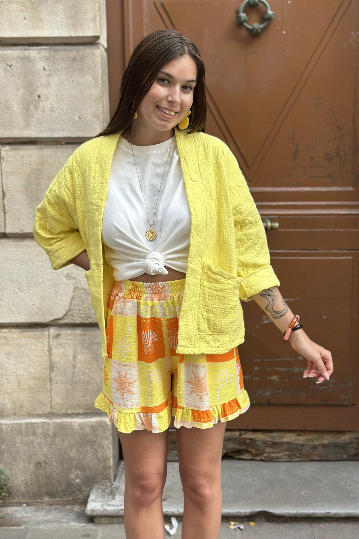Veste en gaze de coton jaune taille unique coupe oversize (2)
