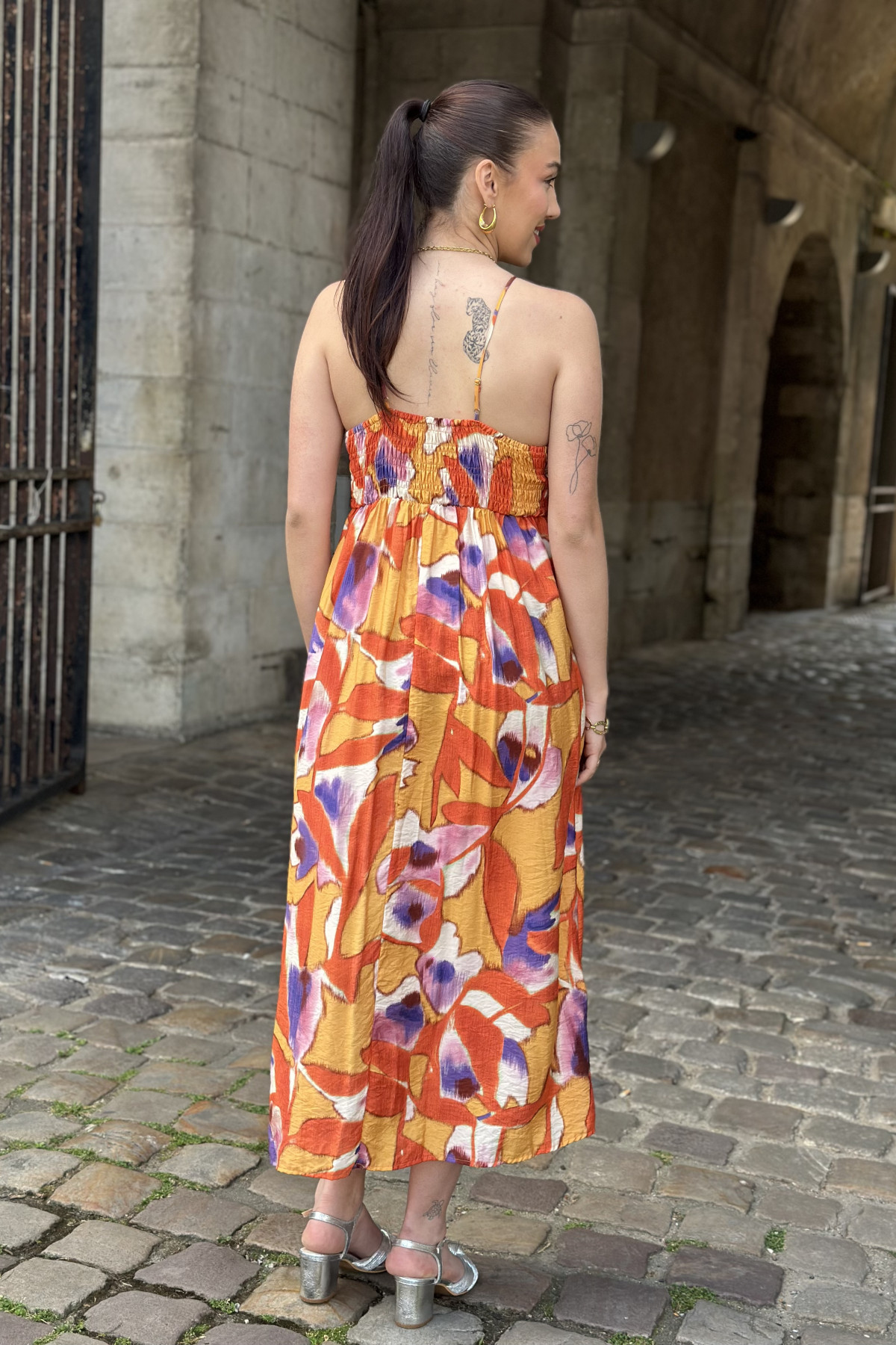 robe longue à bretelle dos nu the korner colorée (4)