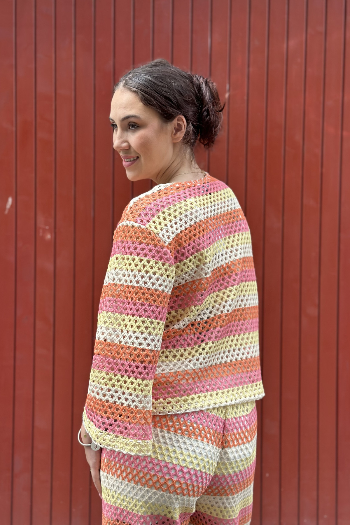 top manches longues en crochet à rayure multicolore (4)