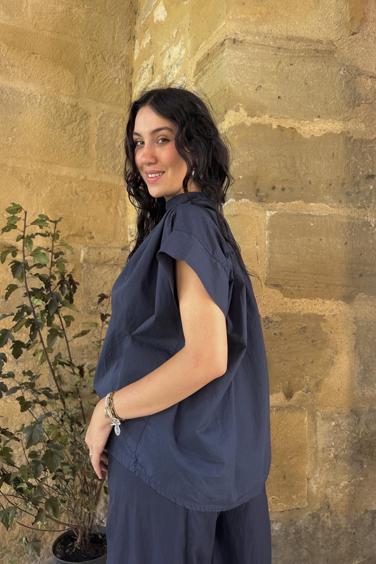 Ensemble en coton bleu marine, coupe oversize et taille unique (4)