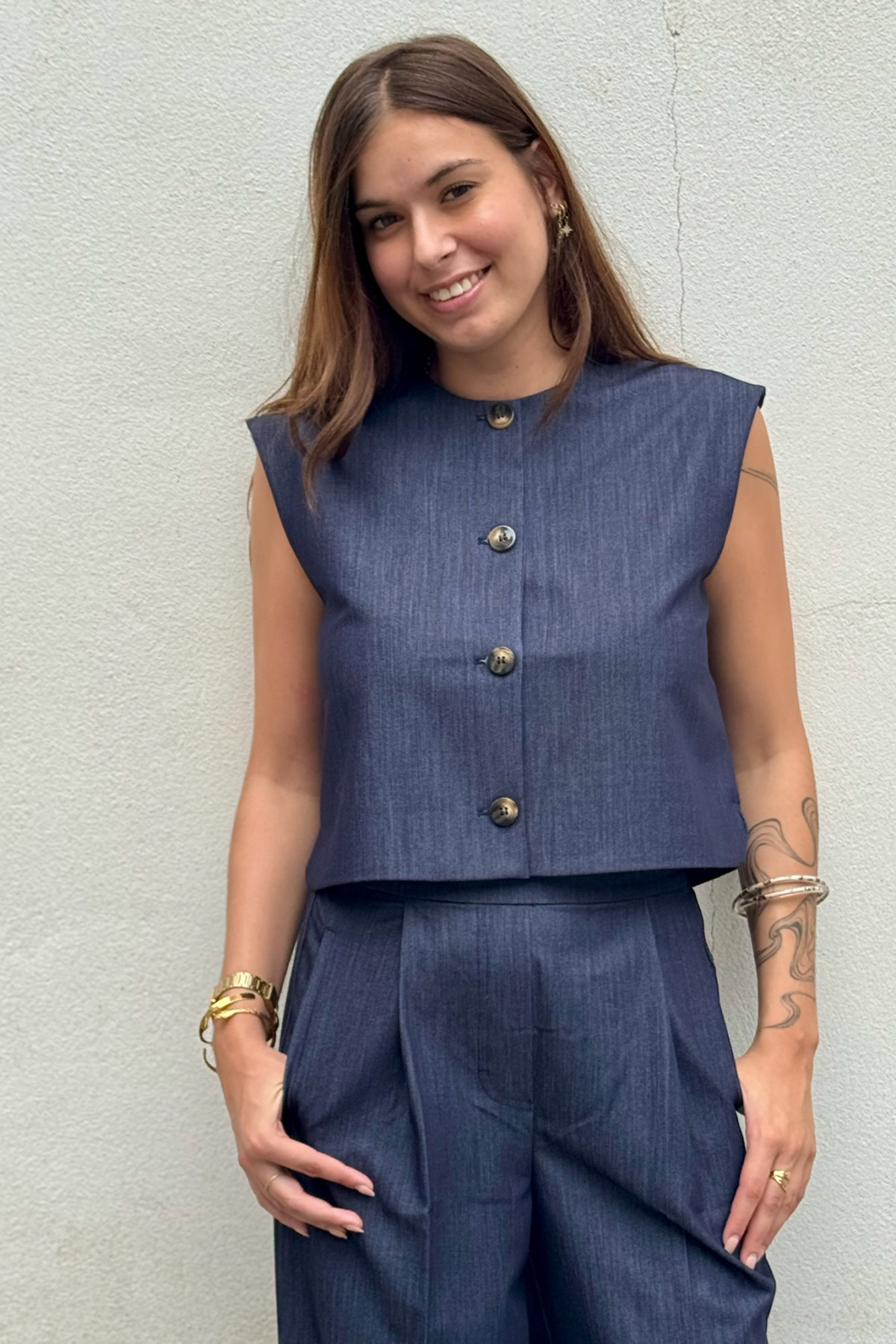 ichi top bleu marine sans manches avec boutons jumi 4432 (5)
