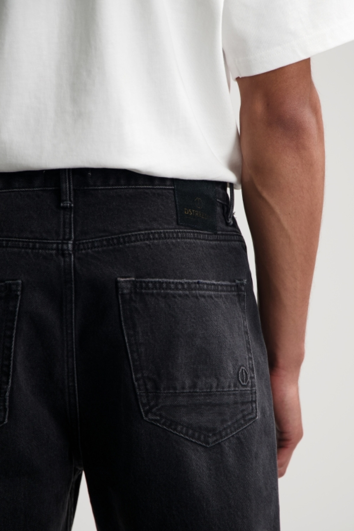 dstrezzed jean logan 5 pocket noir (4)
