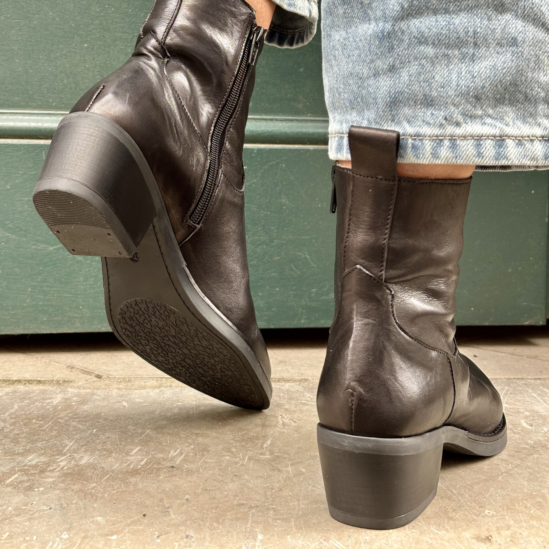 bottine ngy siquiera noir a talons en cuir (5)