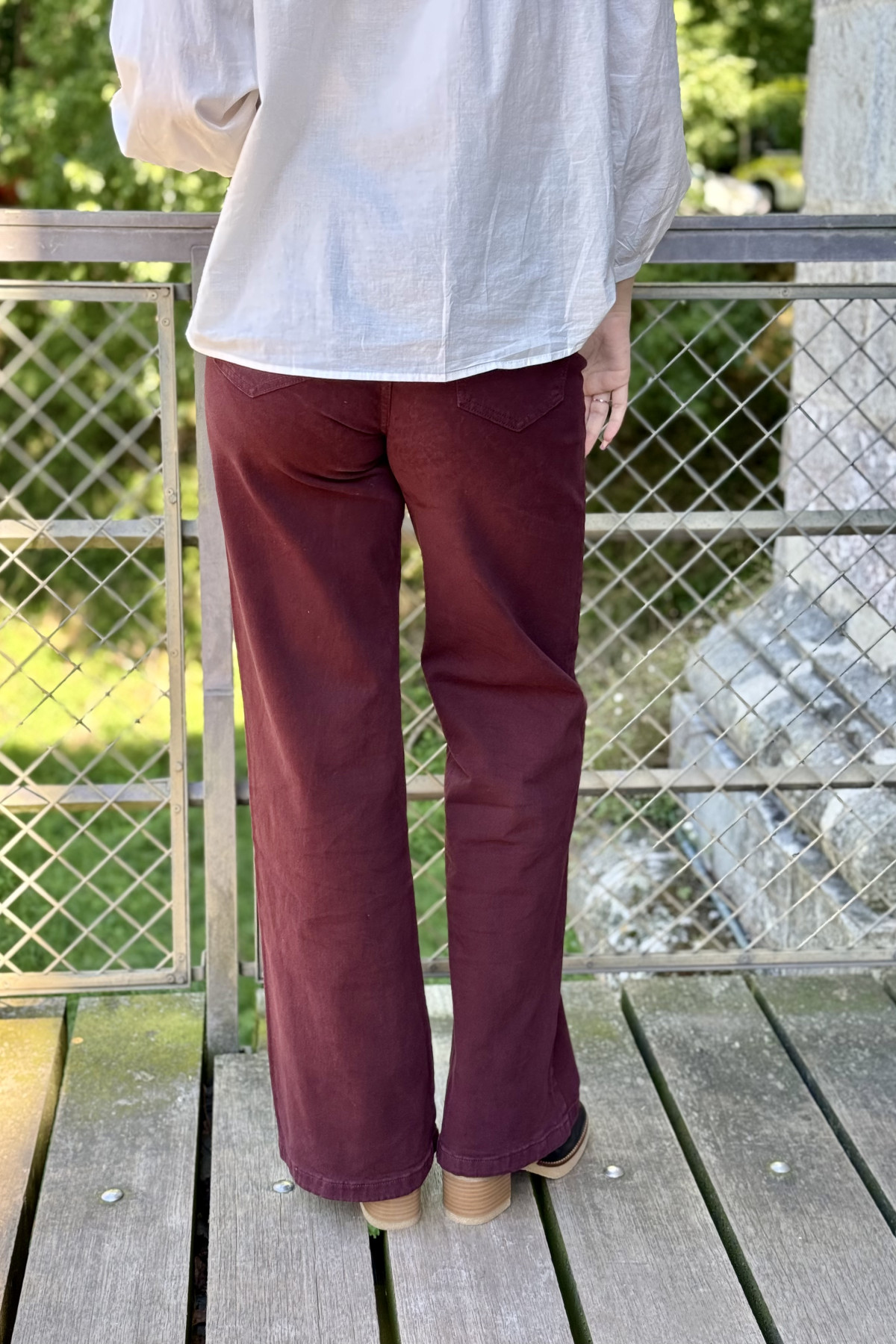 pantalon oraije rouge bordeaux coupe évasée taille haute JD434 (3)