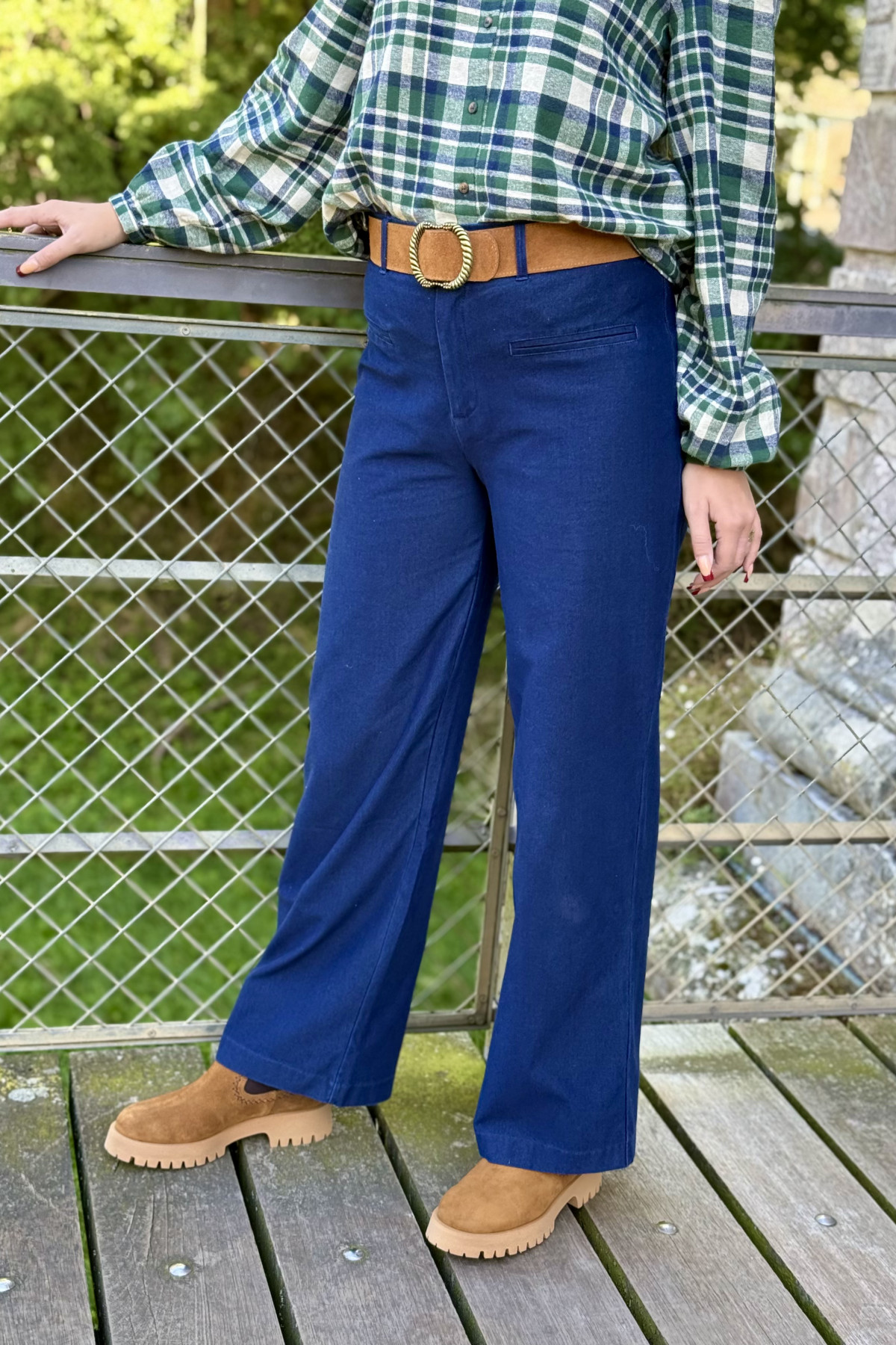 Pantalon ICHI KATE 4291 droit en tissu souple et confortable (3)