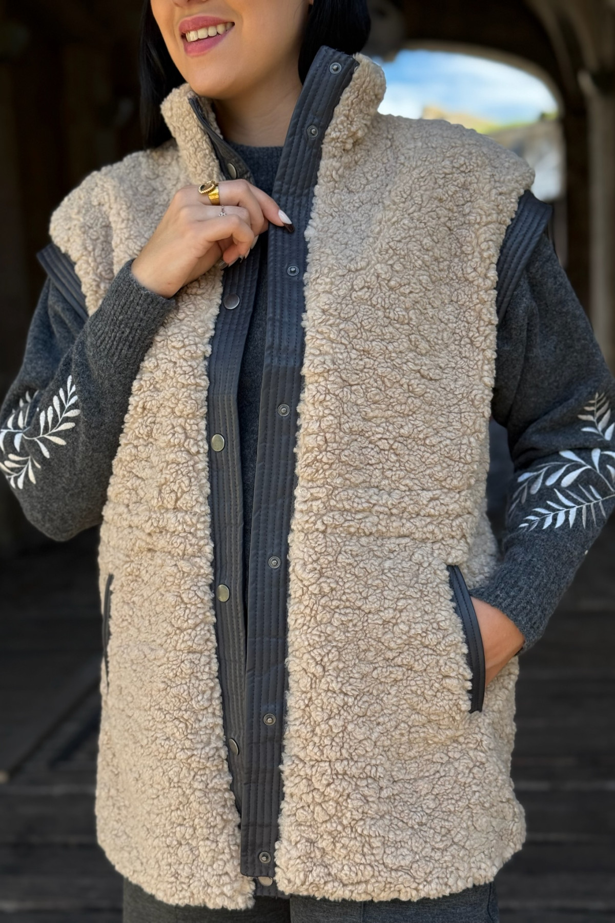 Veste sans manches b young ANAMA 6963 moumoute (4)