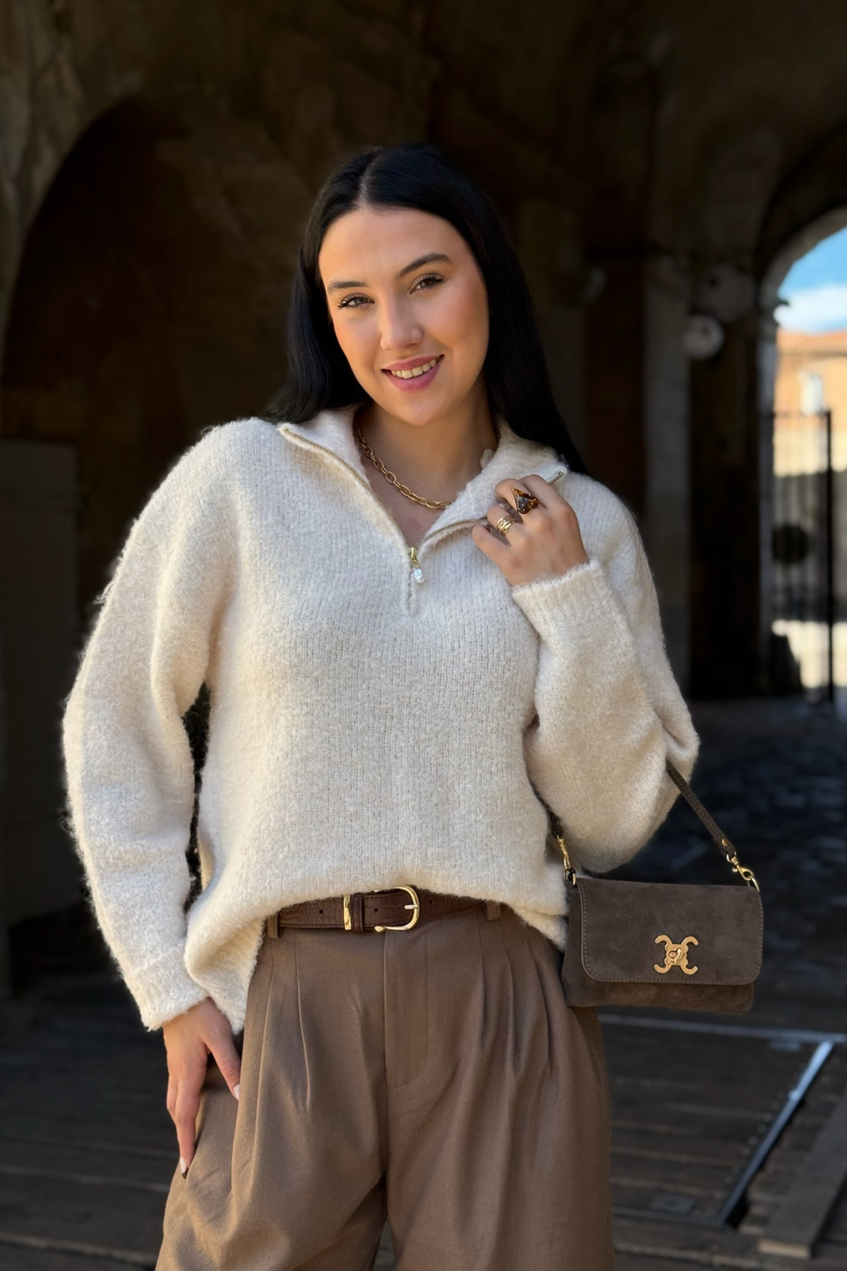 pull b young en maille blanc avec col montant a zip 8118 (1)