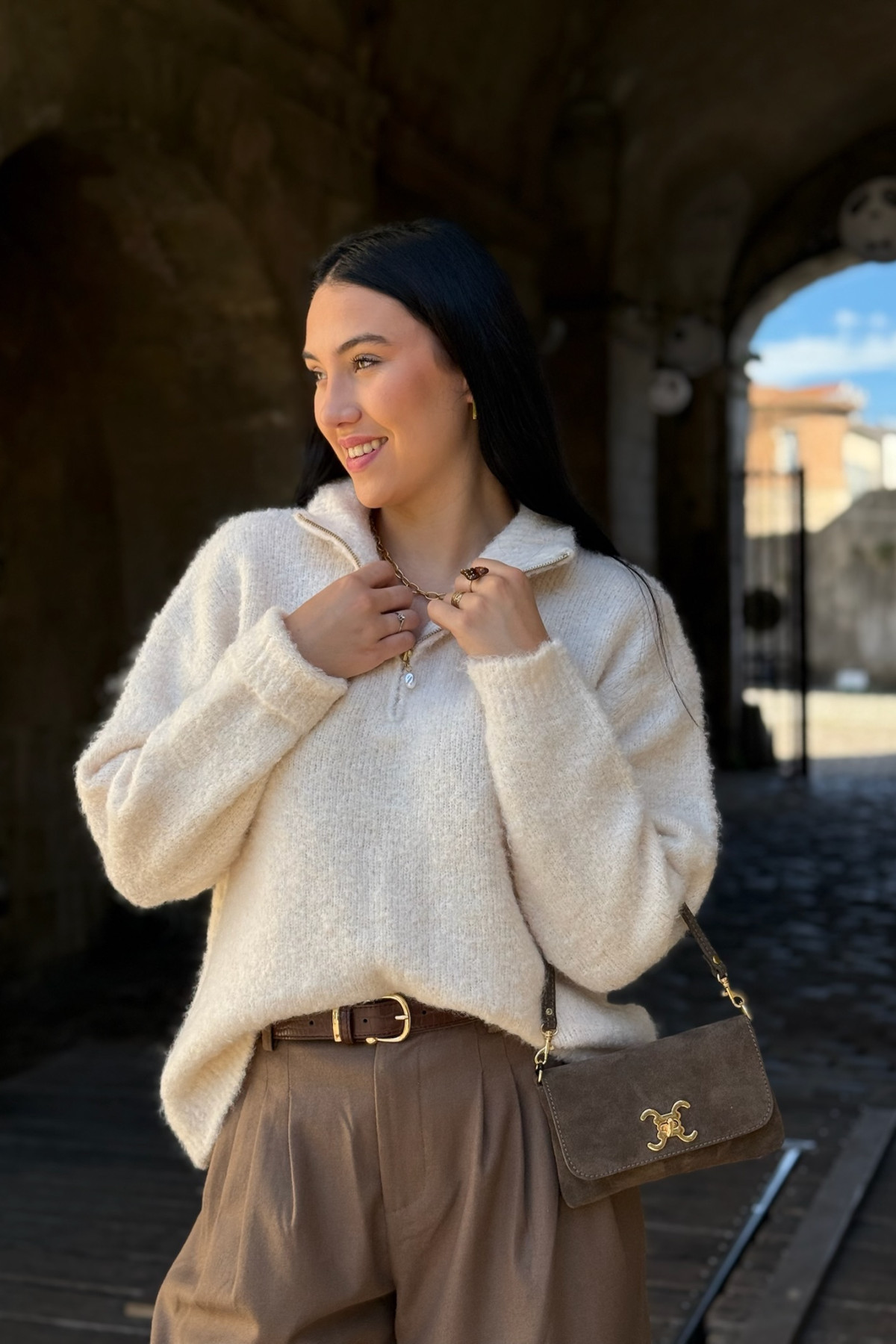 pull b young en maille blanc avec col montant a zip 8118 (4)