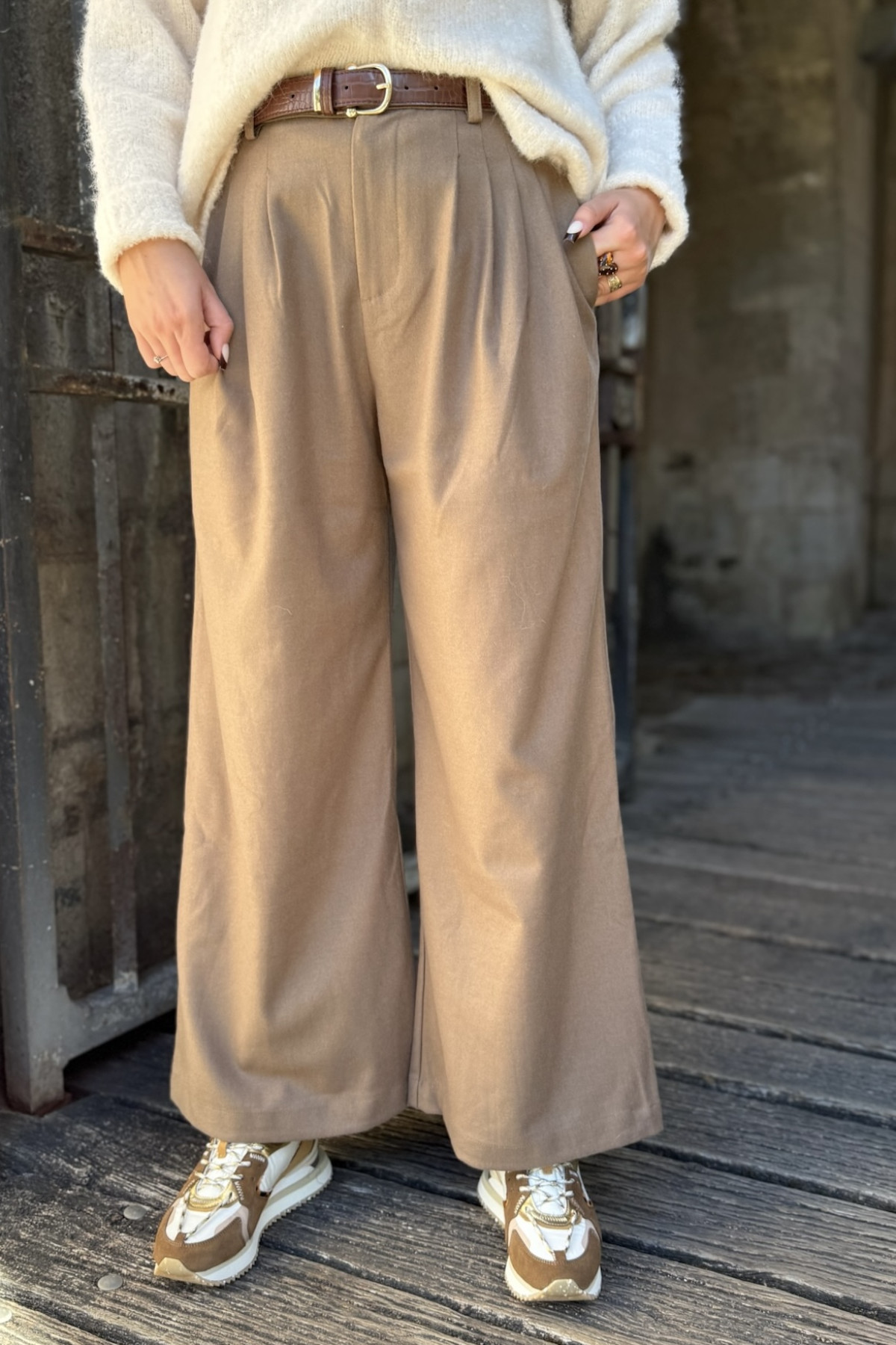 pantalon pince camel coupe évasée 7347 (2)