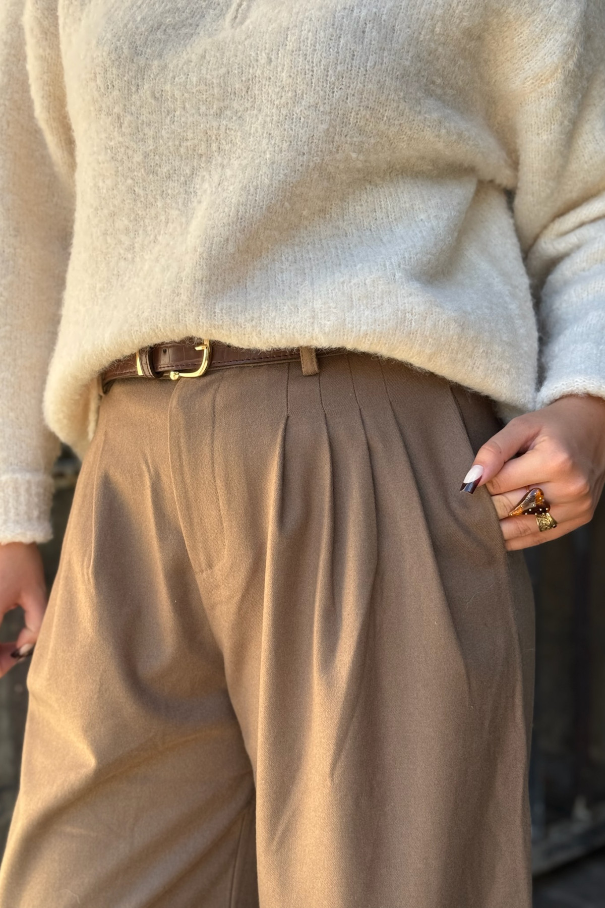 pantalon pince camel coupe évasée 7347 (4)