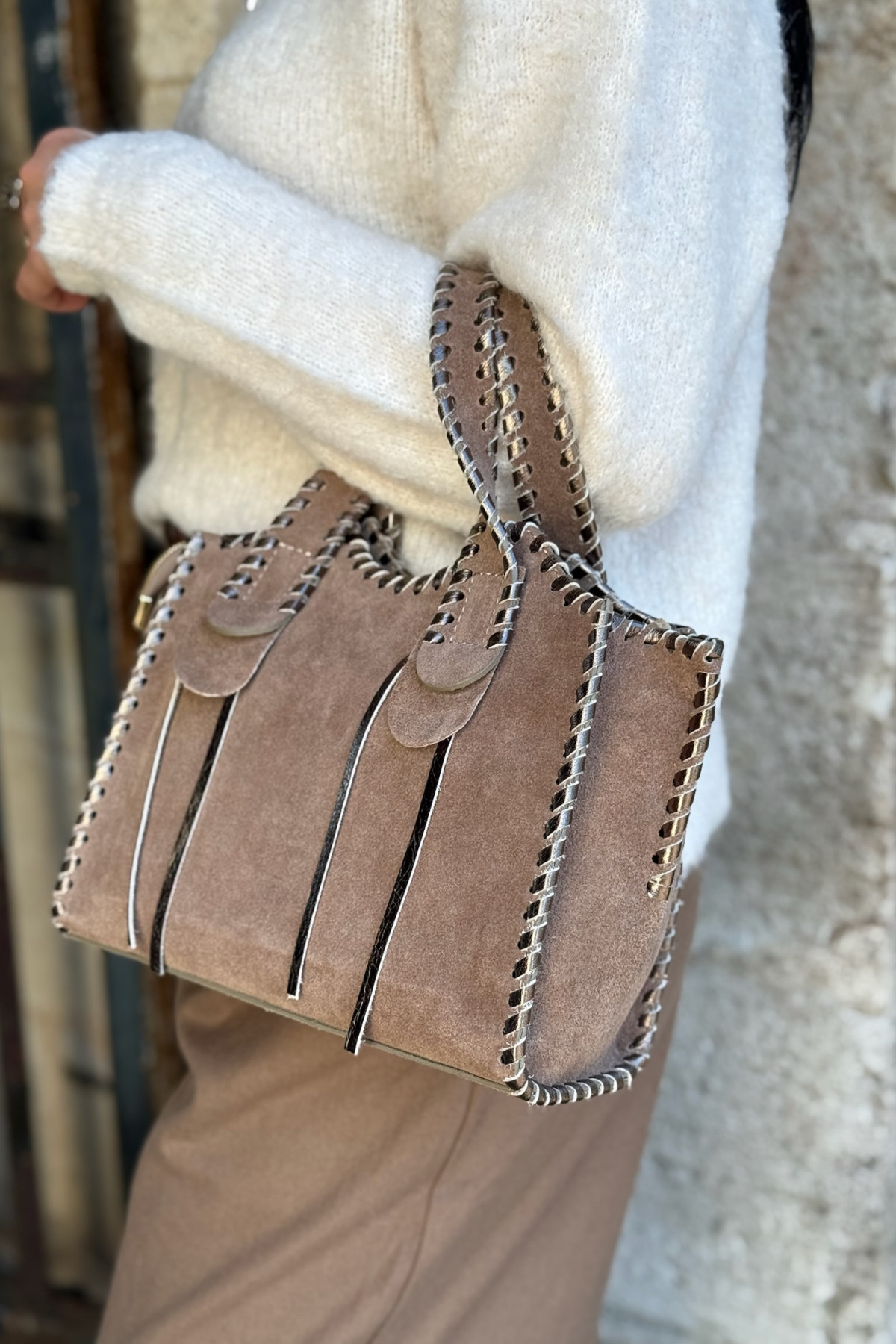 sac en cuir vimoda effet daim beige (4)