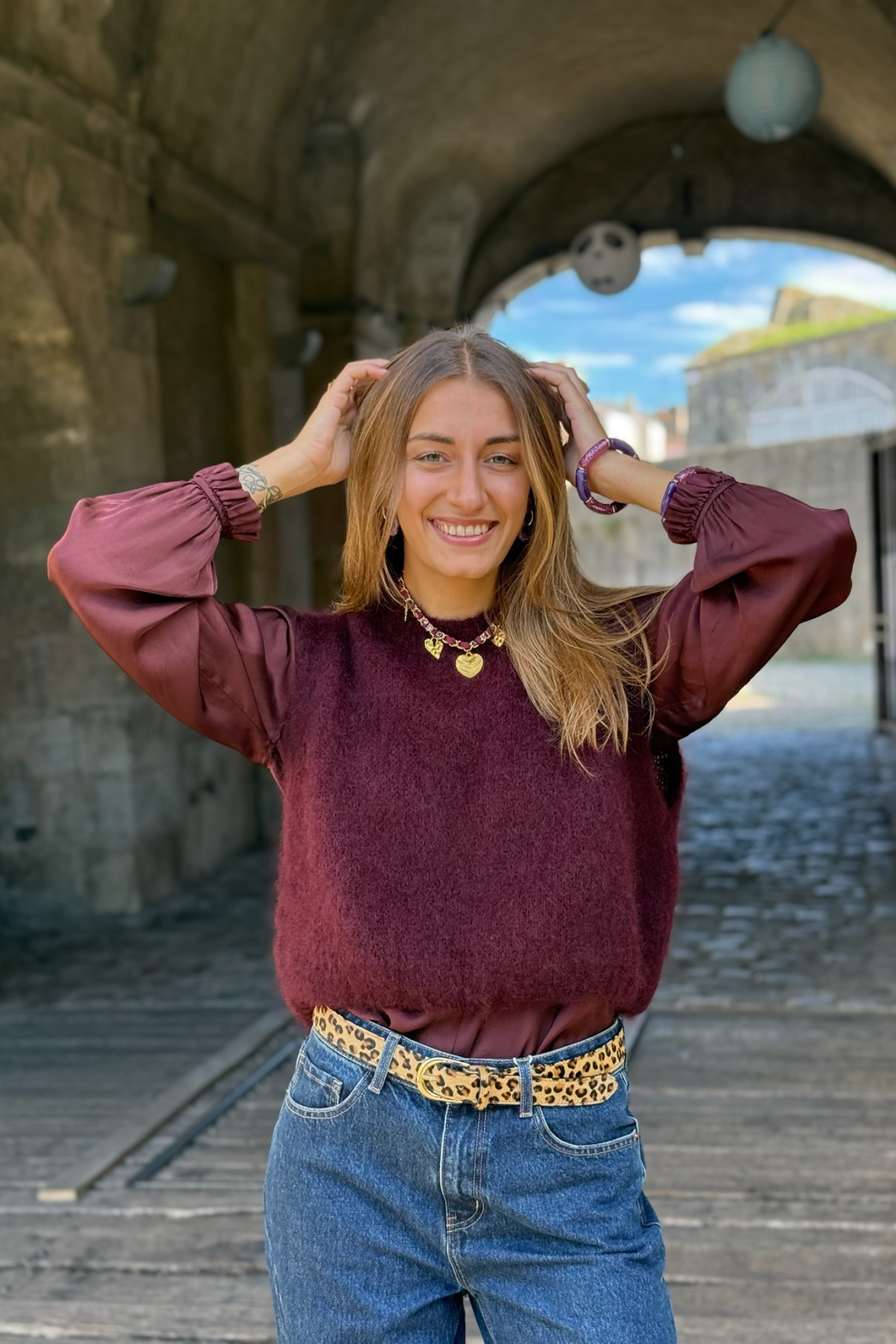 pull sans manches en mohair bordeaux intuition latelier parisien 210 (2)