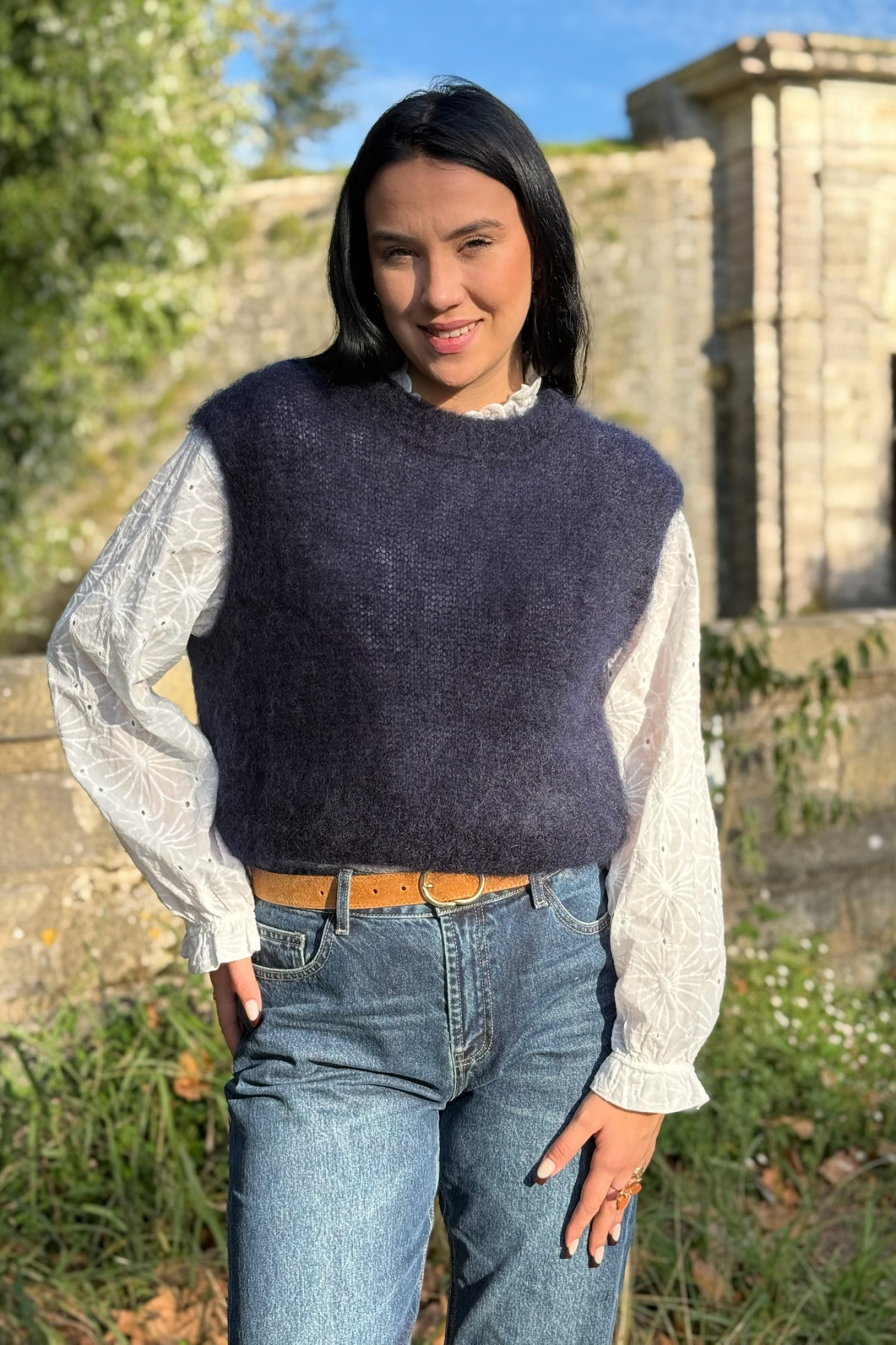 pull sans manches bleu marine en mohair 210 (1)