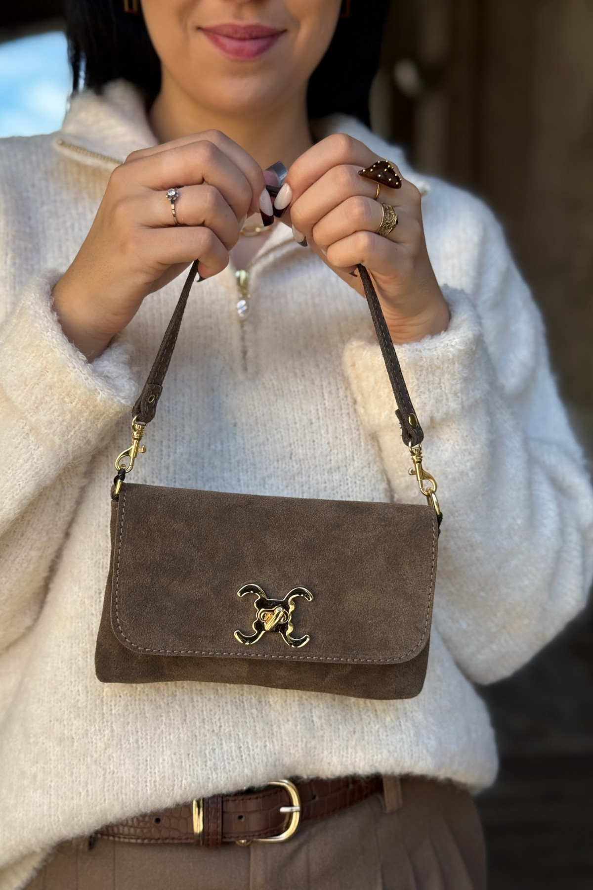 Sac a main petite pochette vimoda 390411 en dain beige (3)