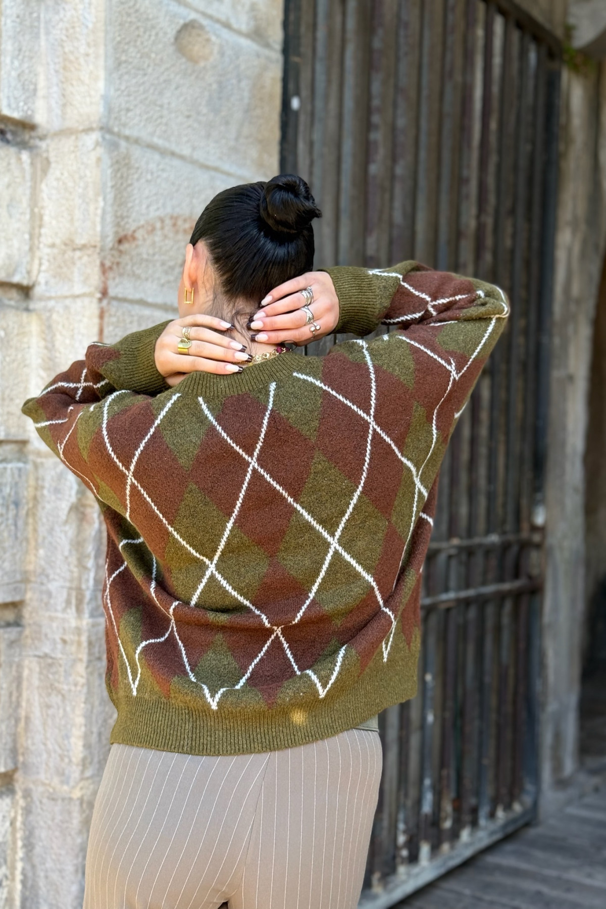 pull inapril1017 kaki et bordeaux carreaux style britannique (4)