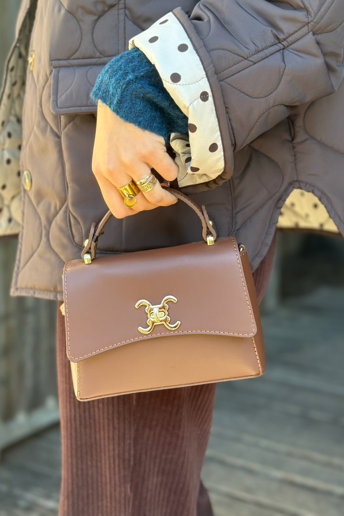 sac vimoda en cuir marron petit format style logo celine (3)