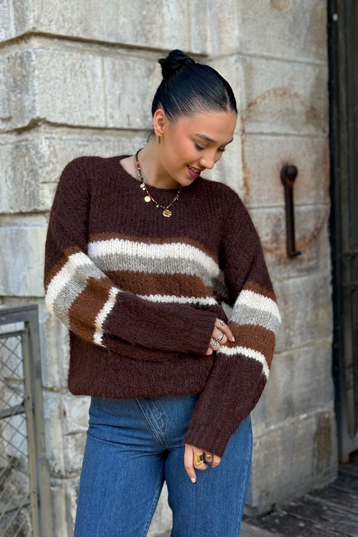 pull the korner en maille marron a rayure horizontales sweater 3802 (2)