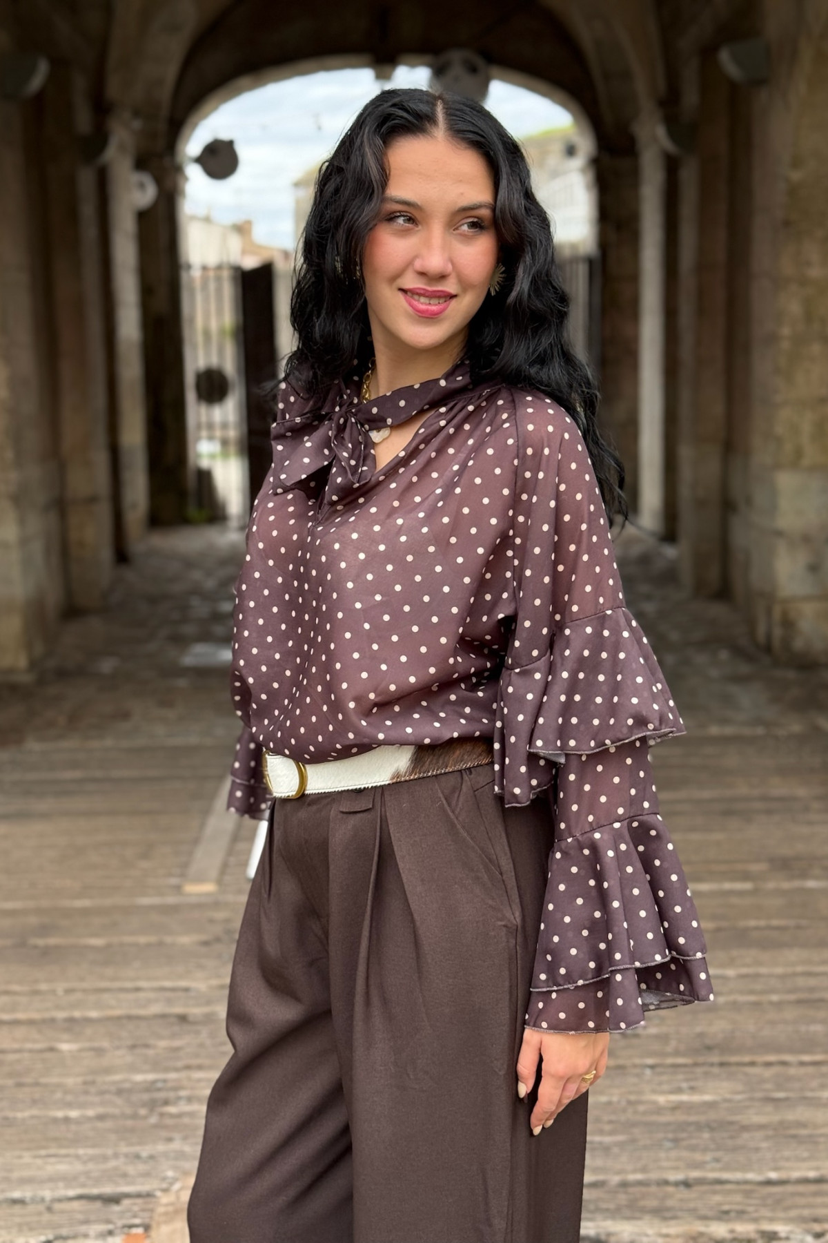 blouse fluide a pois manches longues évasées marron 5720 (3)