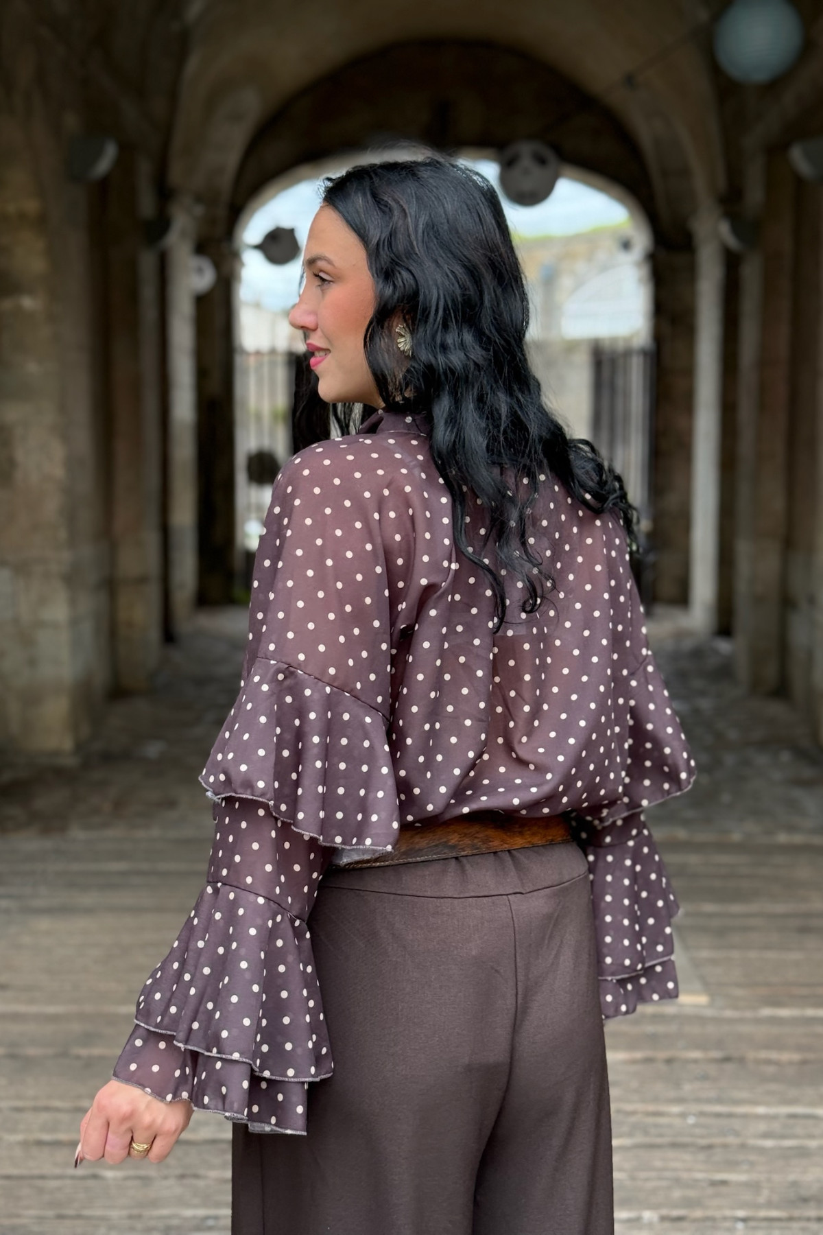 blouse fluide a pois manches longues évasées marron 5720 (4)