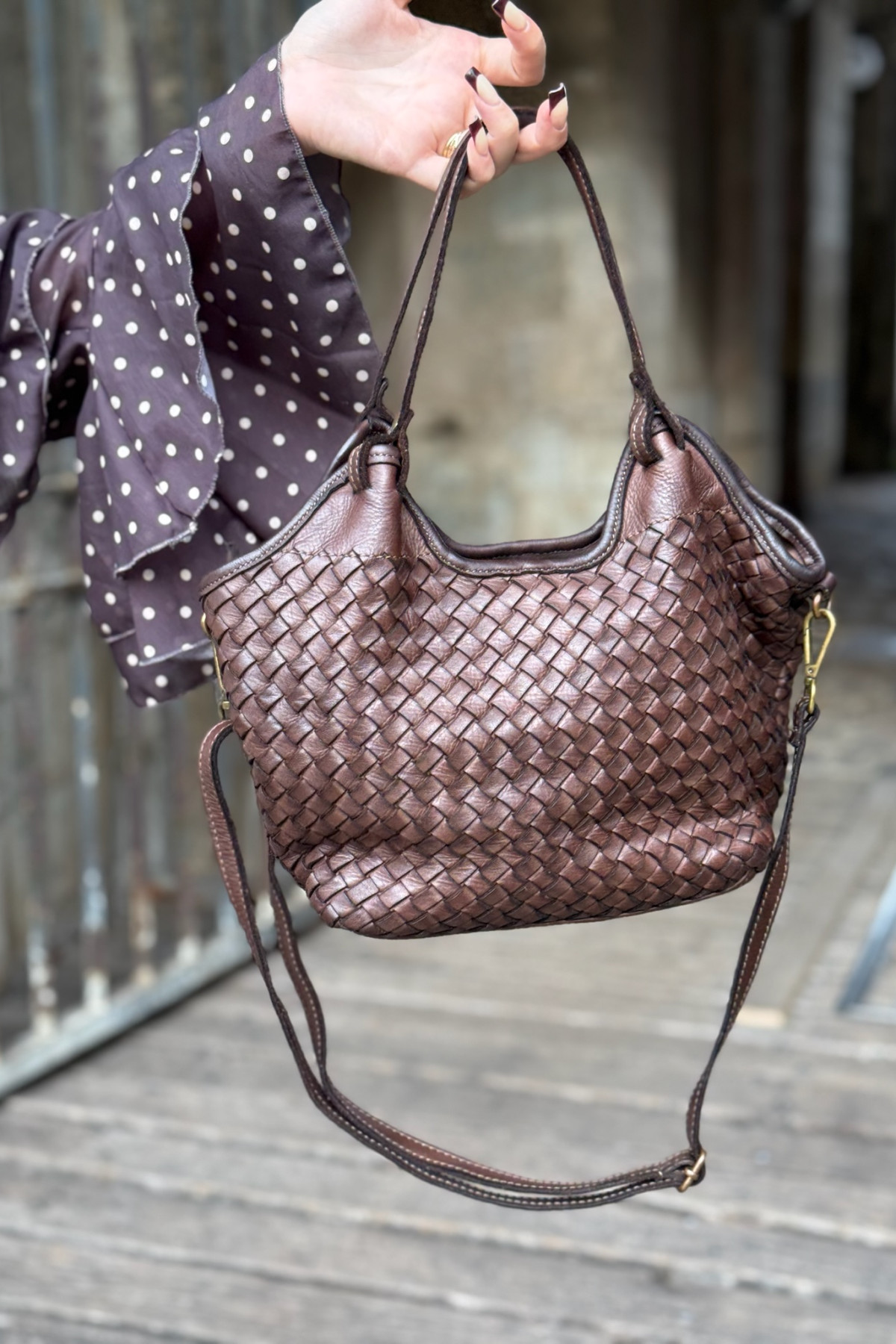 Sac en cuir véritable vimoda au tressage marron avec double anse  (2)