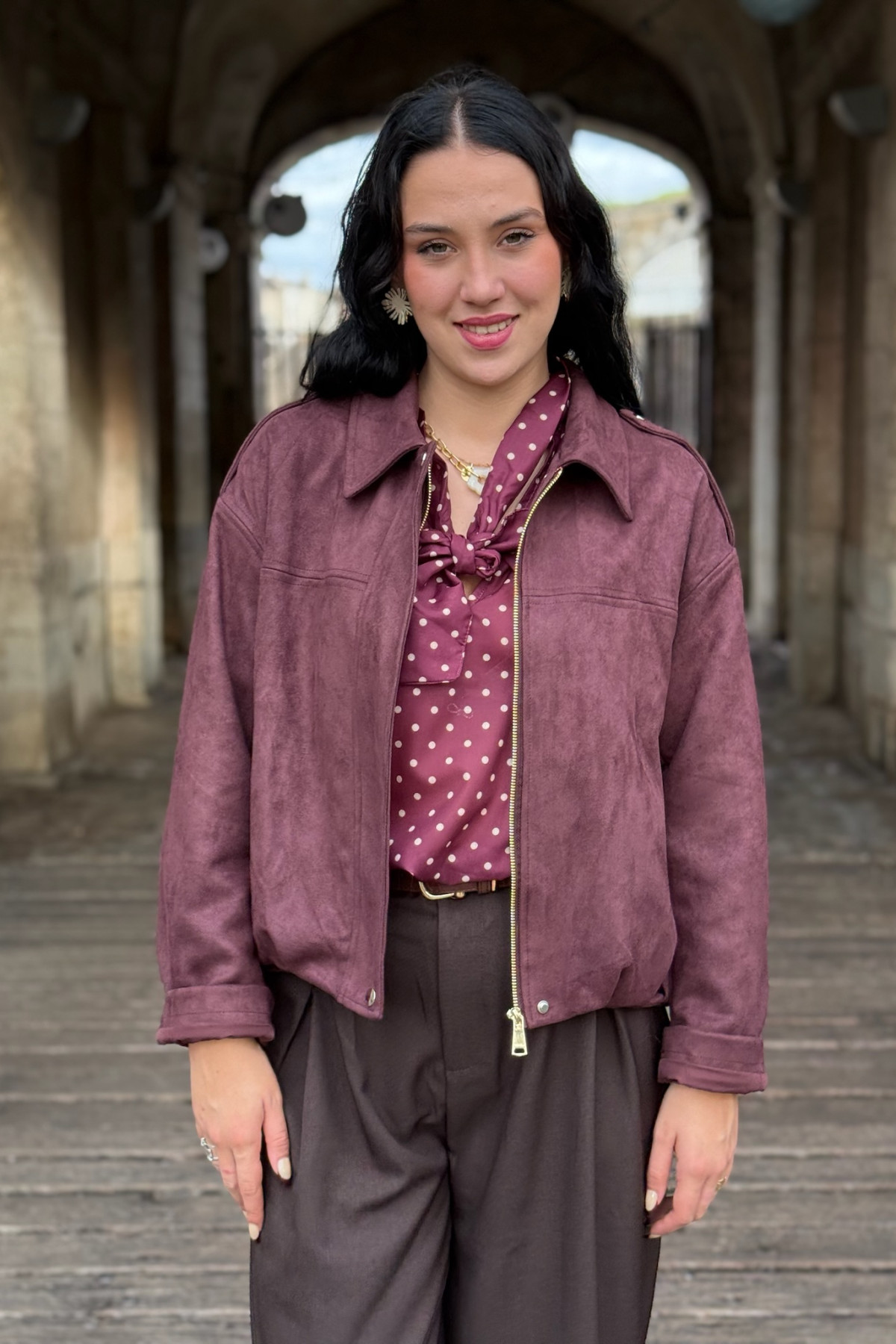 veste en daim col chemise bordeaux assez courte Z032 (1)