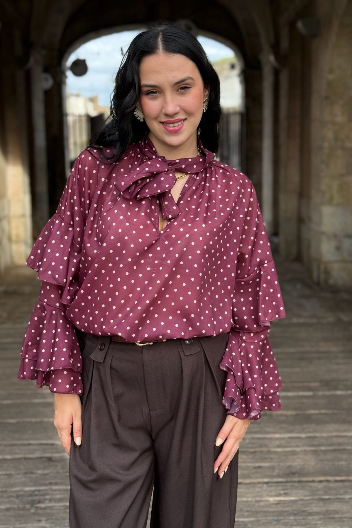 blouse a pois rouge bordeaux manches longues volants 5720 (3)