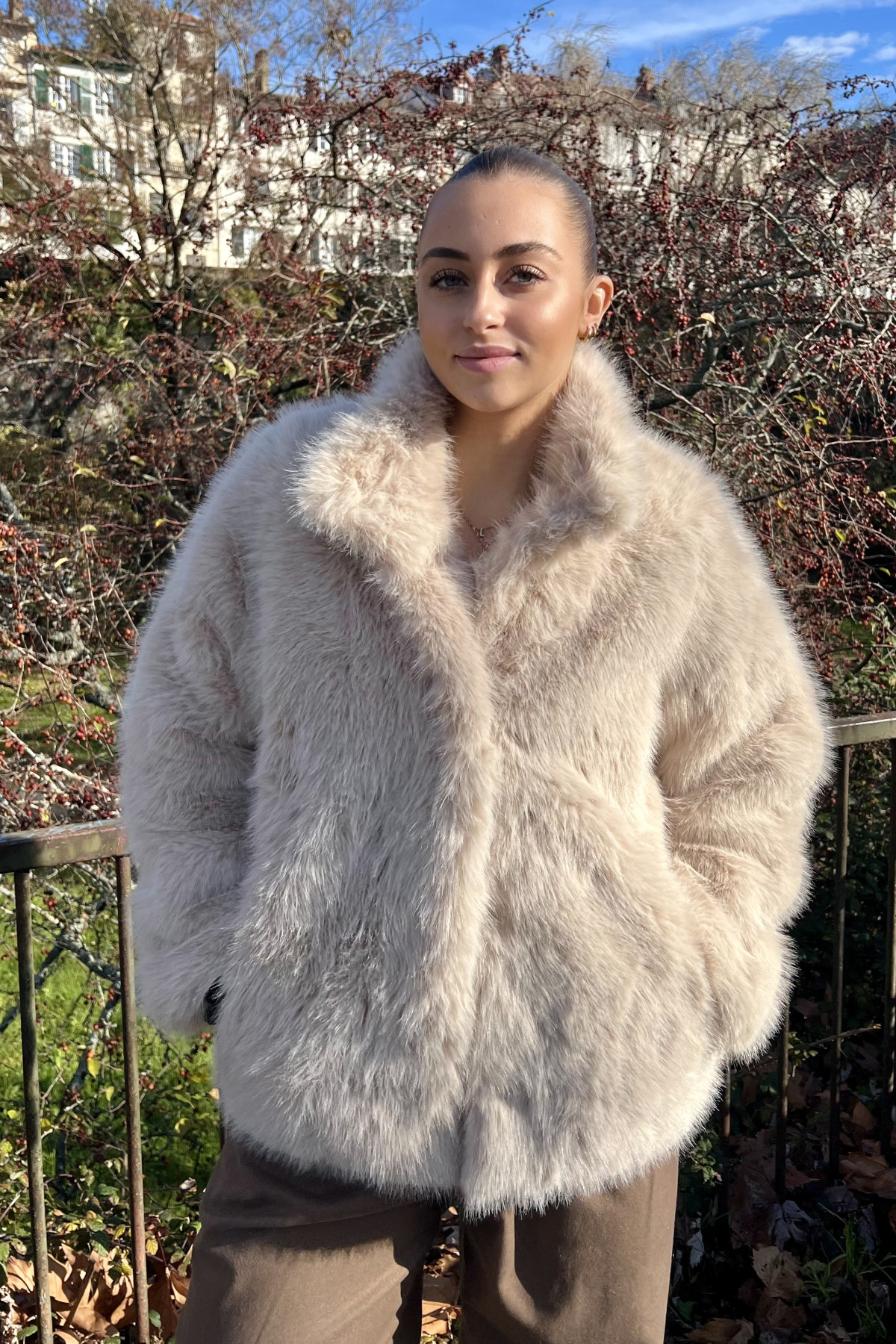 cream fourrure veste manteau blanc cassé hiver froid (1)