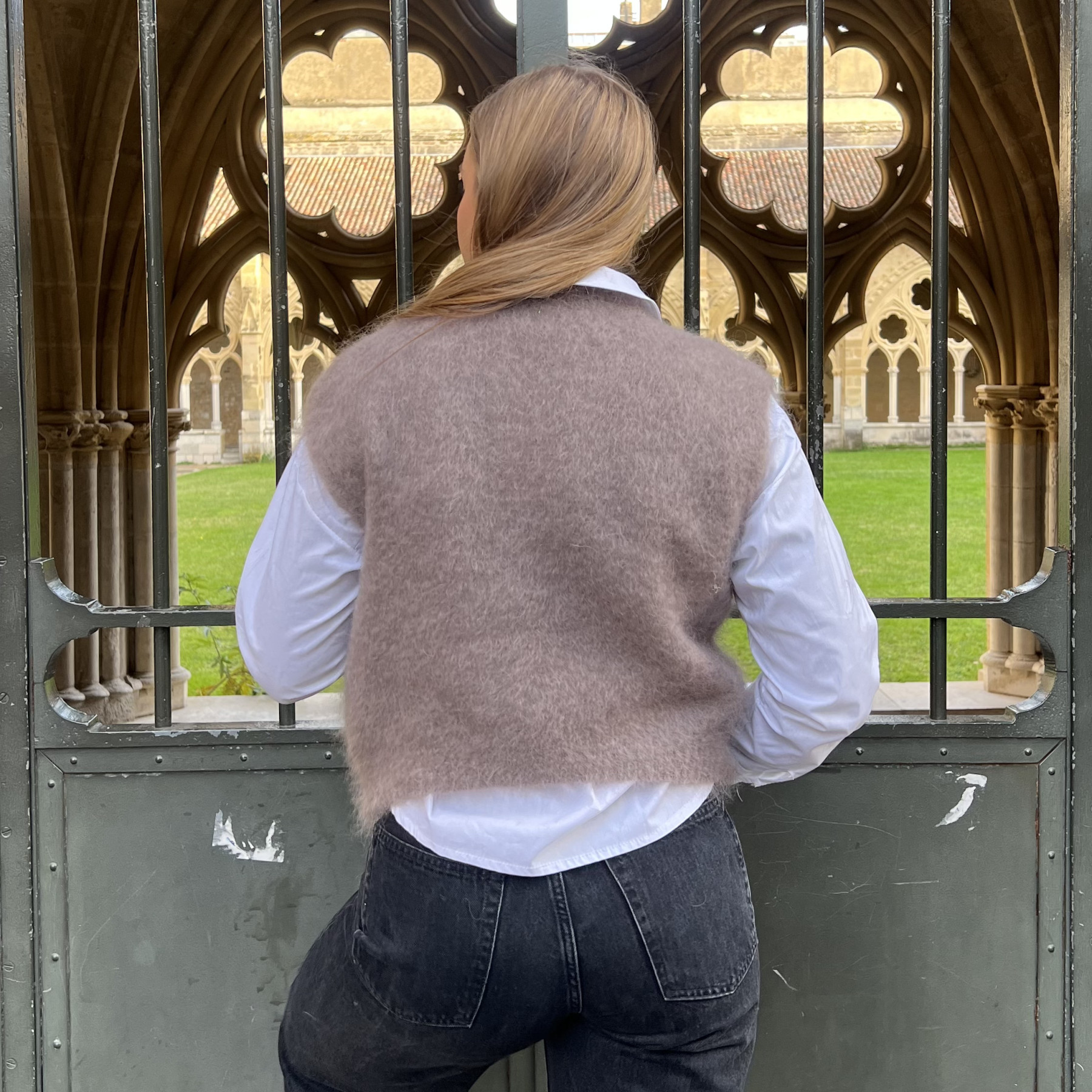 pull mohair sans manches chummy taupe (3)