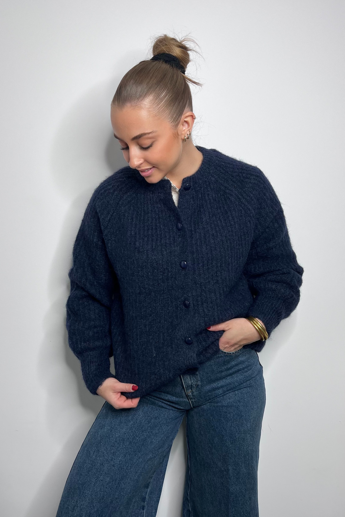 Gilet  chummy en maille douce et duveteuse bleu nuit SK28745 (1)