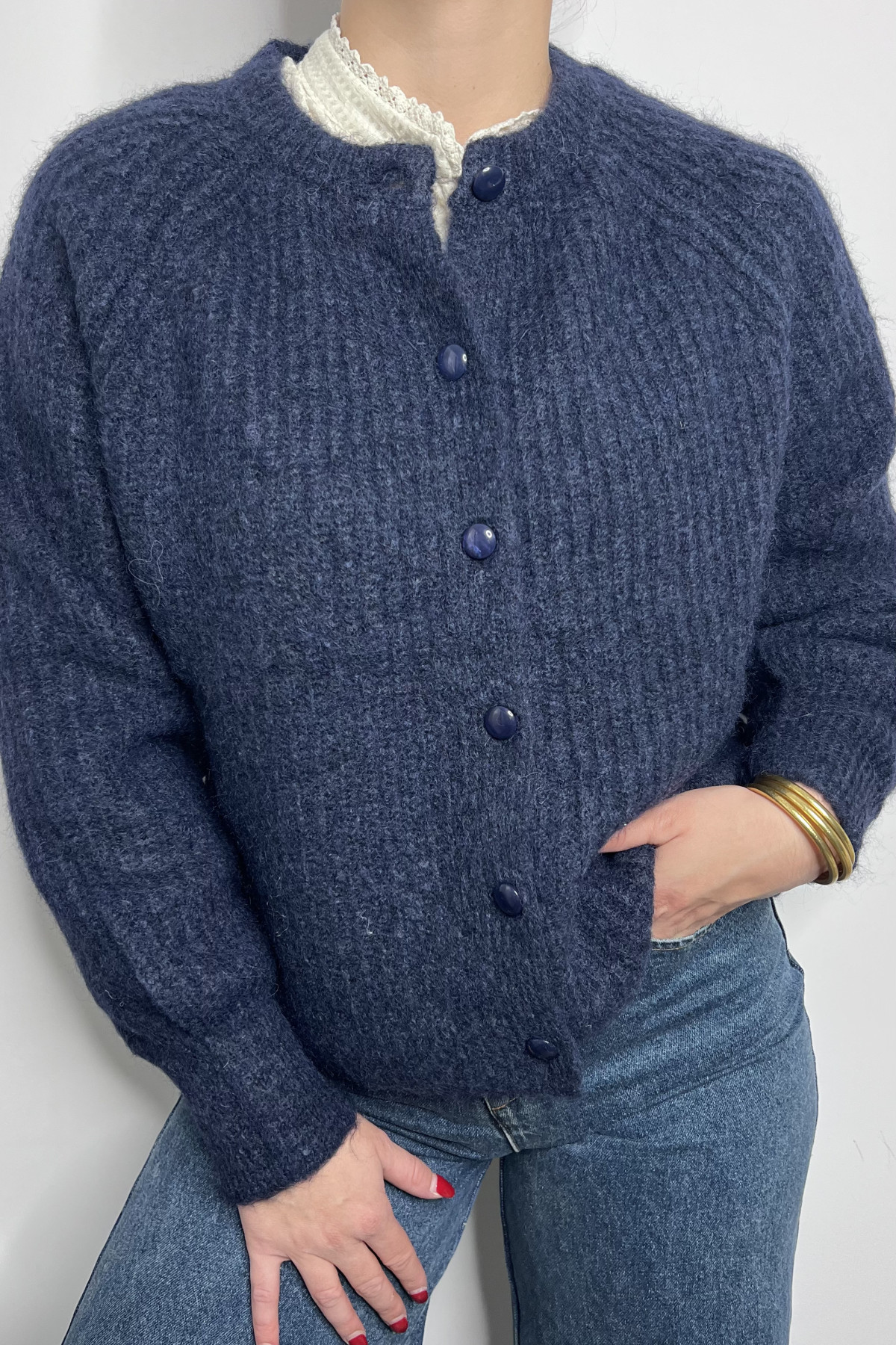 Gilet  chummy en maille douce et duveteuse bleu nuit SK28745 (4)