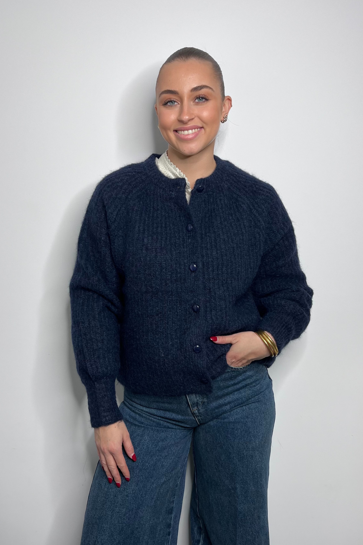 Gilet  chummy en maille douce et duveteuse bleu nuit SK28745 (5)