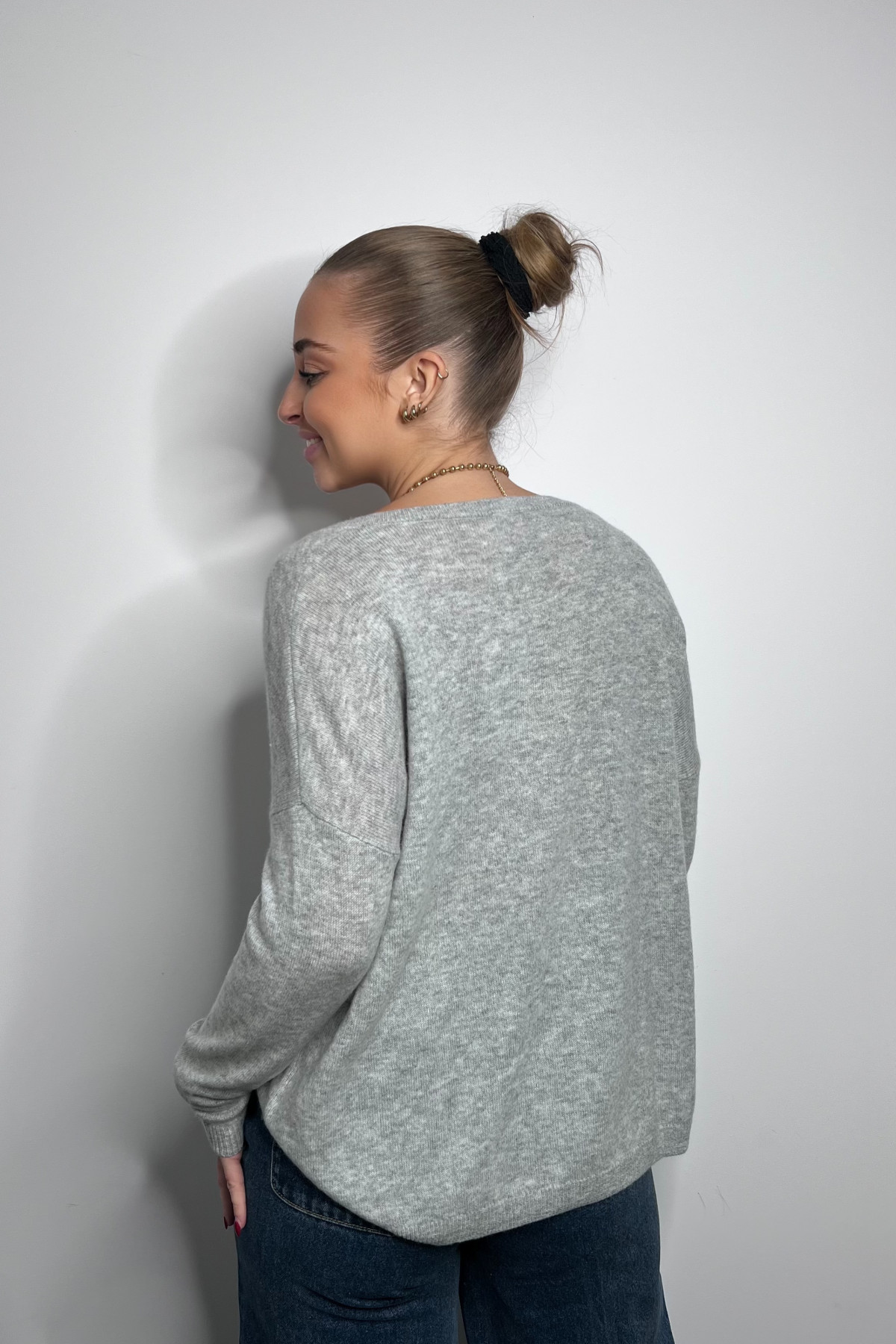 pull en cachemire chummy ultra doux gris clair (3)