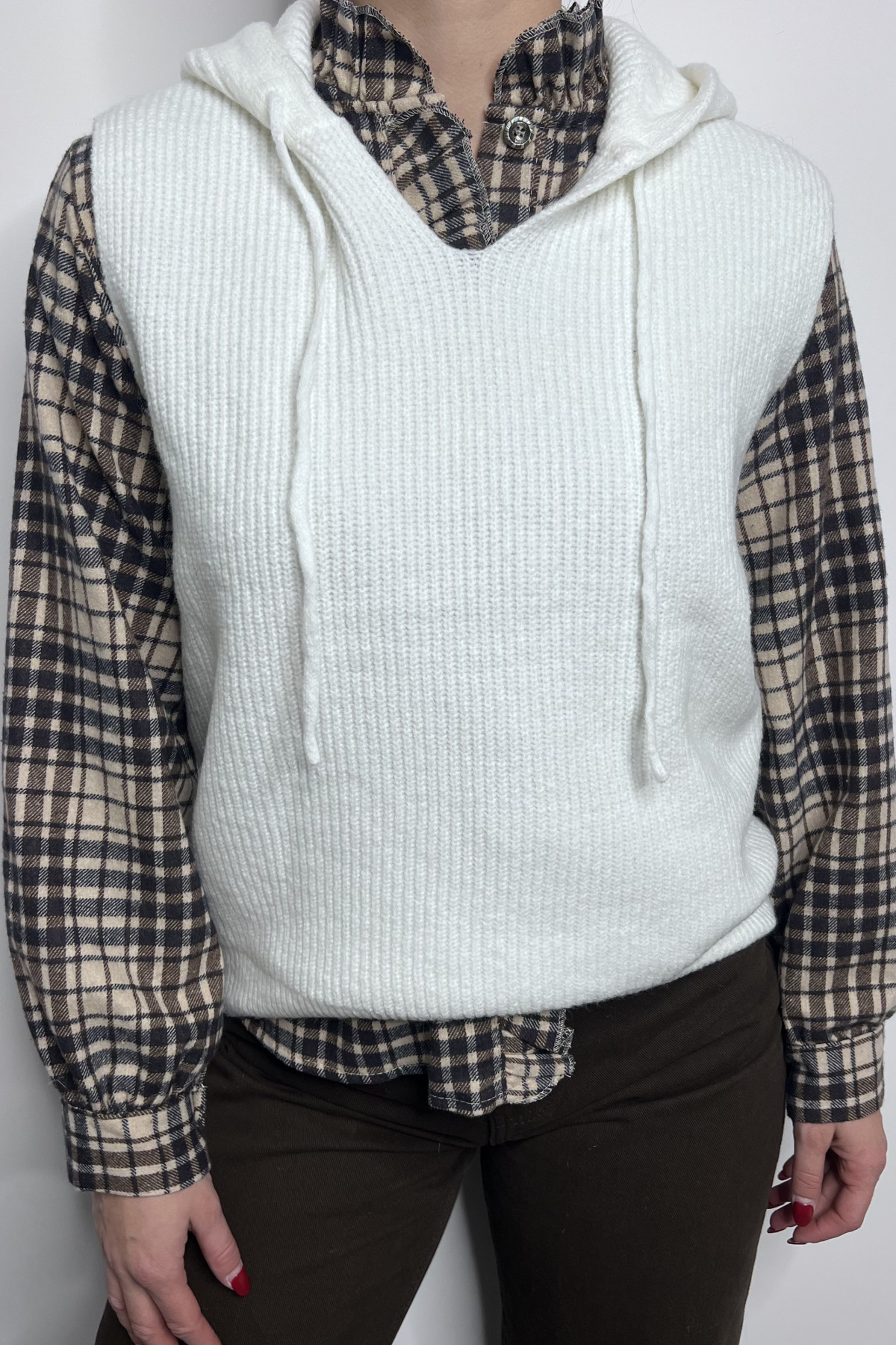 pull the korner sans manches a capuche blanc créme T25203406 (4)