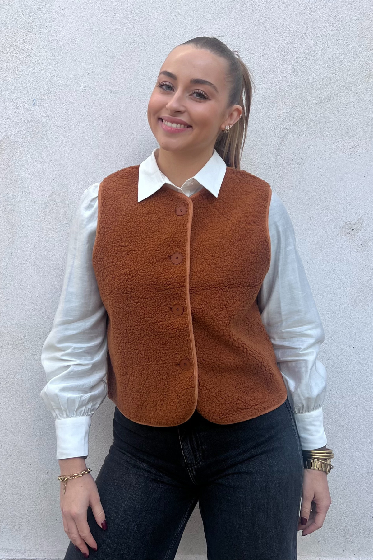 chummy veste sherpa sans manches avec poches avant camel (1)