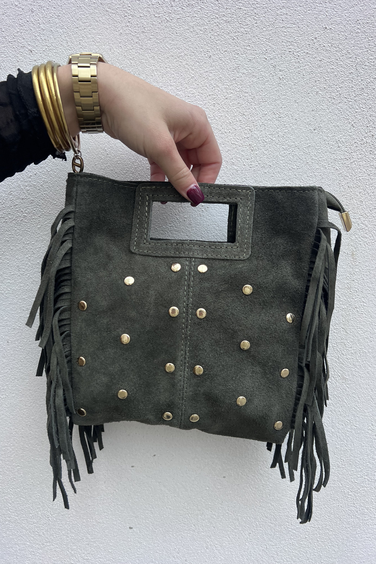 chummy sac marion en cuir à oeillets métalliques kaki (4)