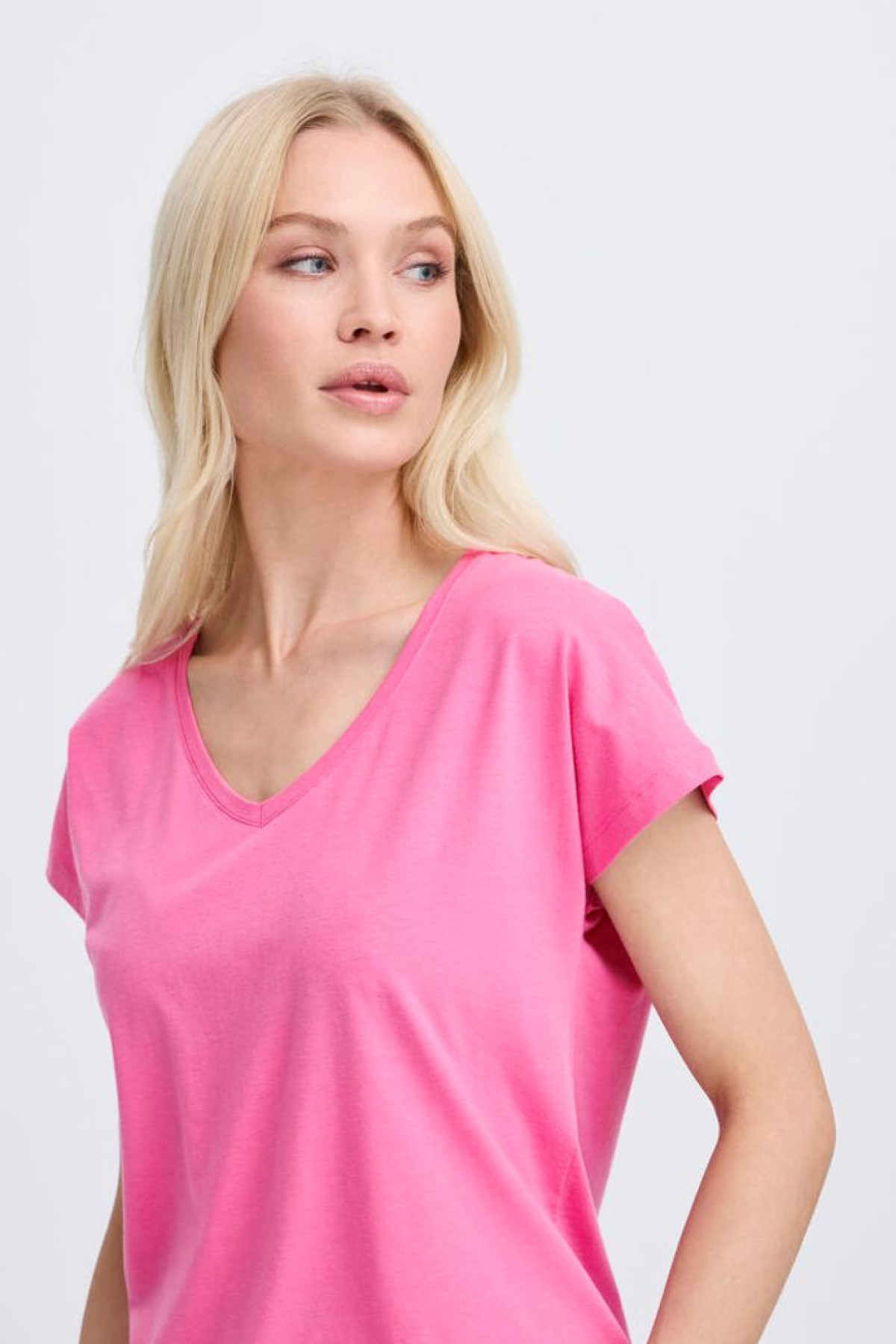 b young tshirt uni rose by pamila 20804205 (5)