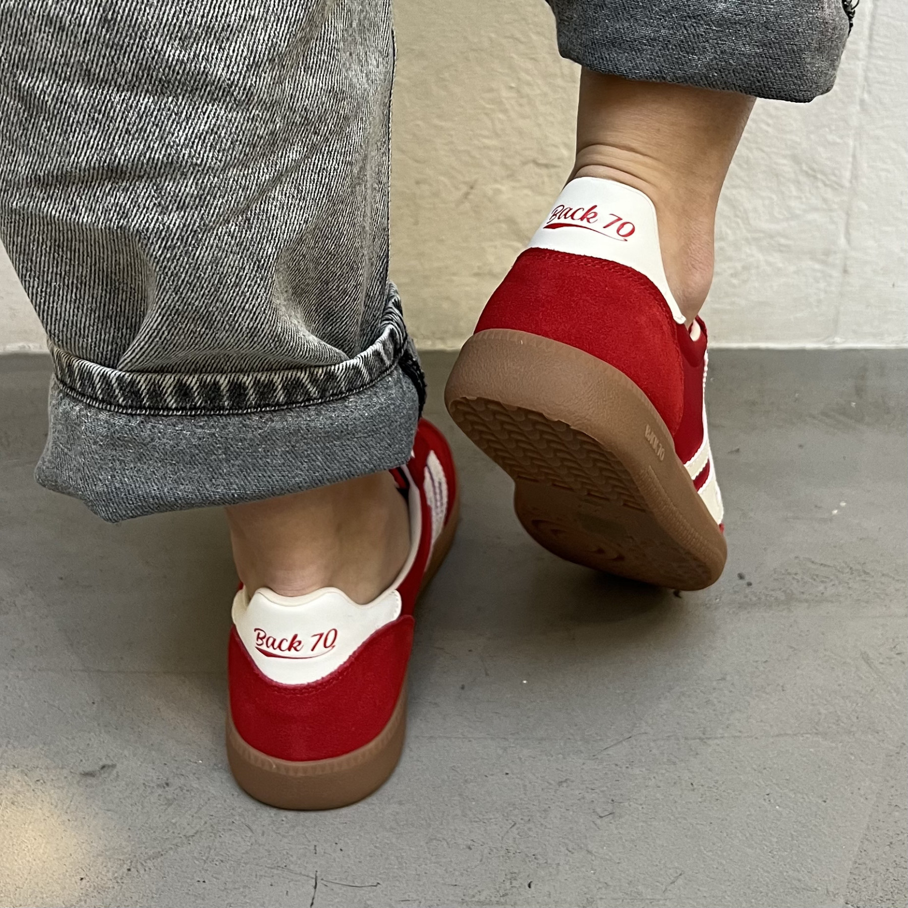 BACK 70 GHOST C26-117 SATIN RED (4)