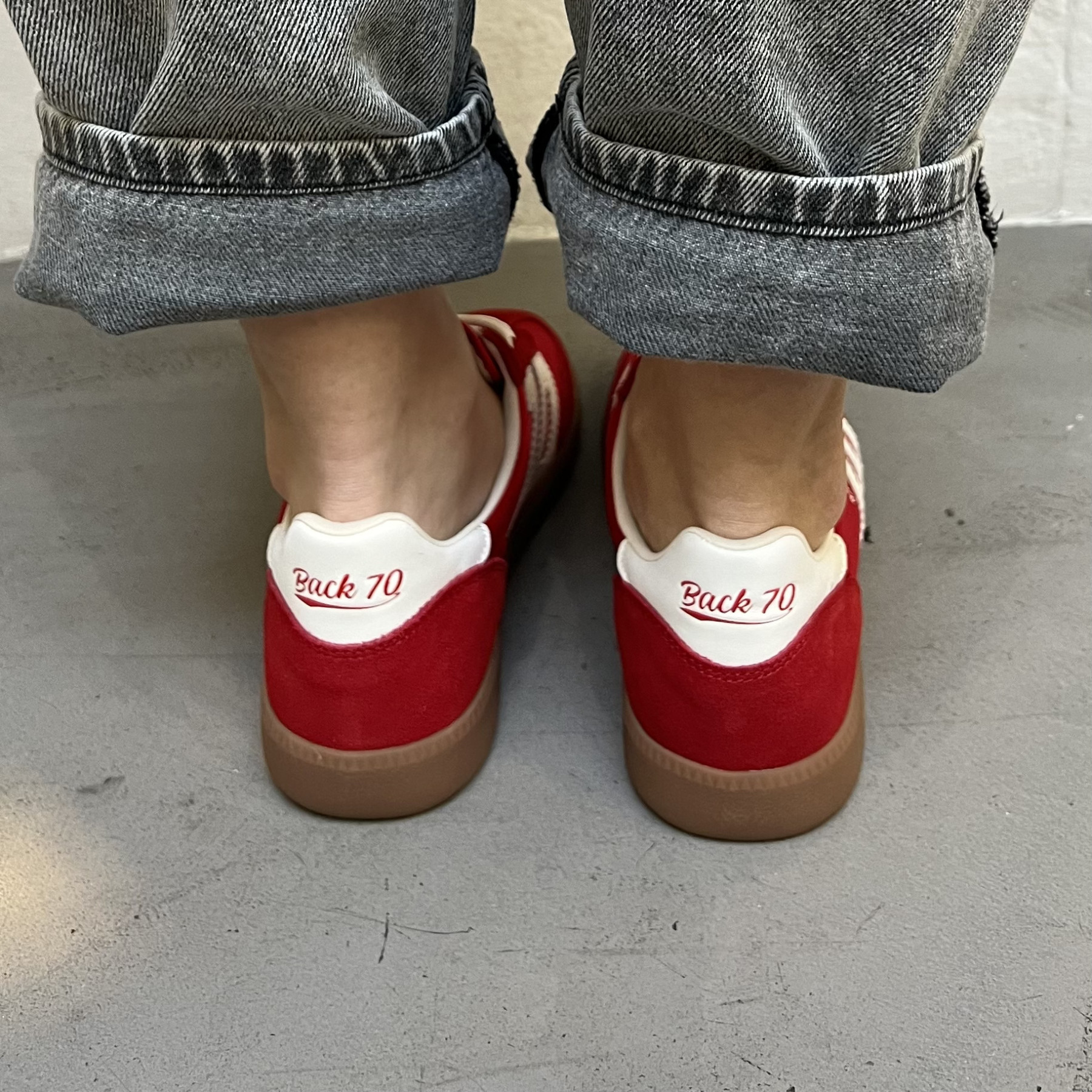 BACK 70 GHOST C26-117 SATIN RED (5)