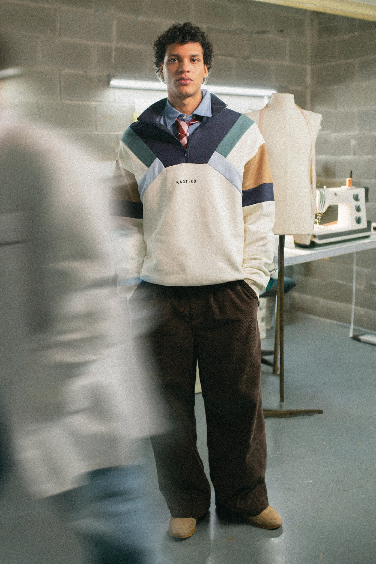 kaotiko sweat aleck ivoire / bleu marine (2)