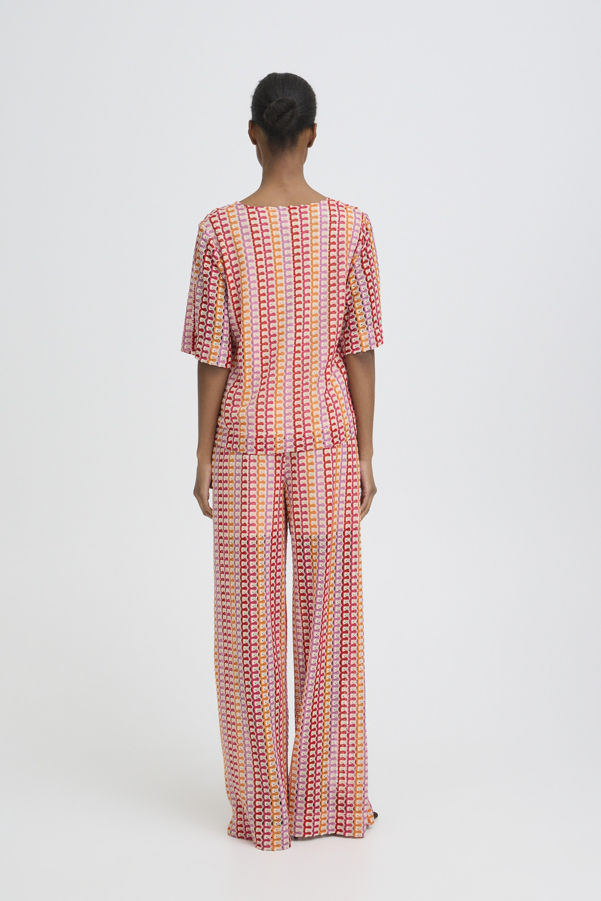 b young blouse col v crochet 20818727 prisca  (2)